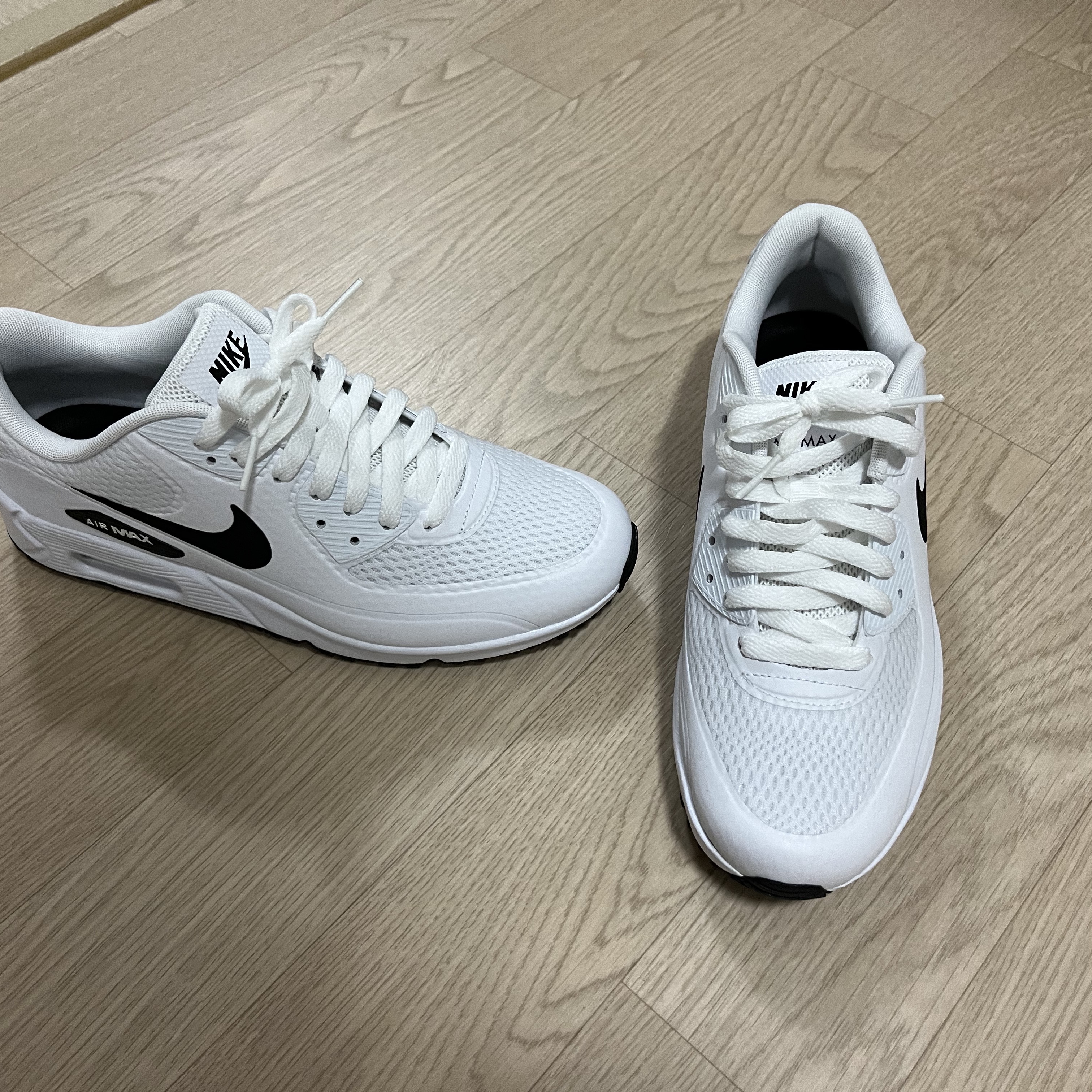 Nike Air Max 90 G White Black 착용 스타일