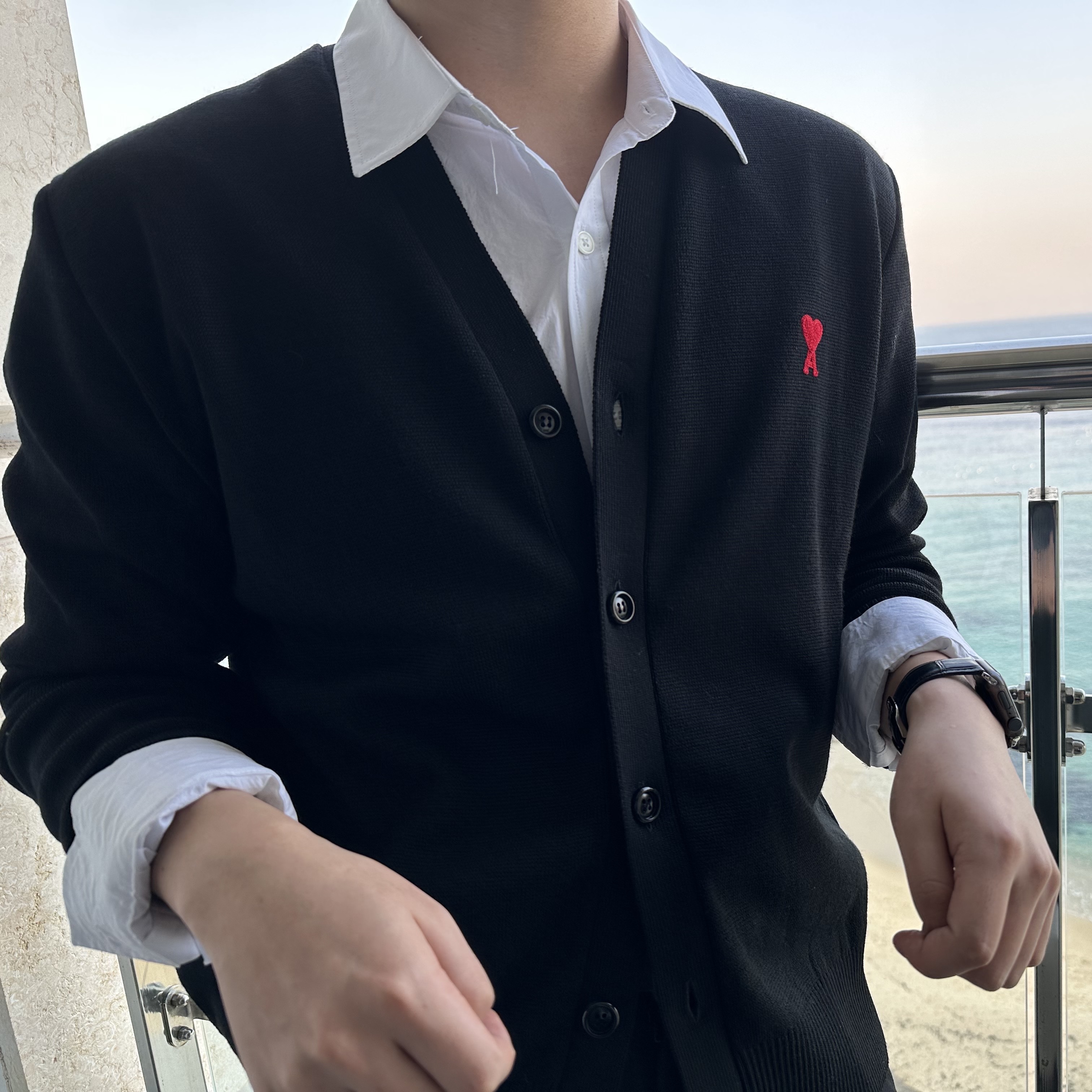 AMI de Coeur Wool Cardigan Black, Adidas Samba Vegan White Black 착용 스타일 - 1