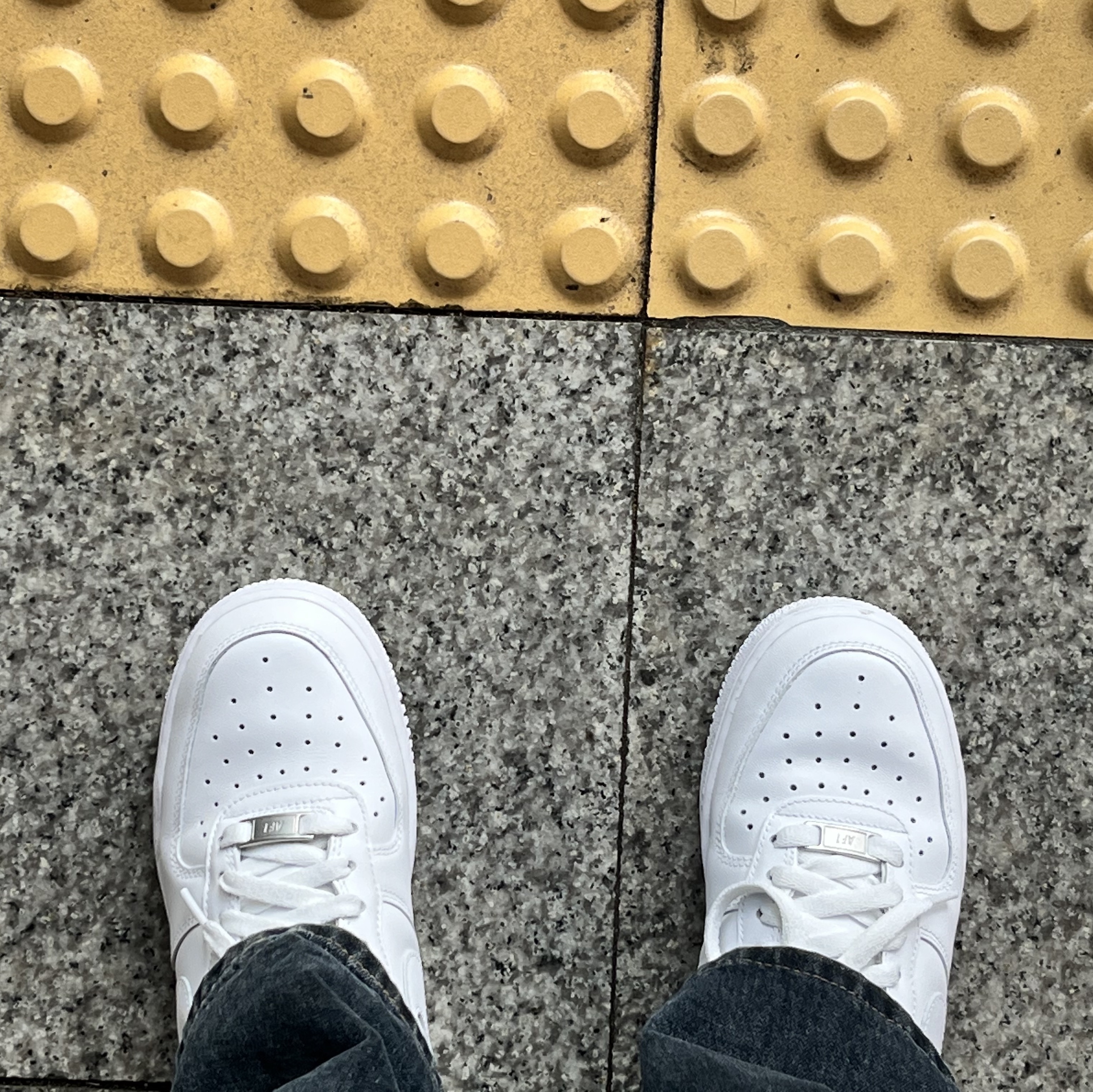 (W) Nike Air Force 1 '07 Low White 착용 스타일