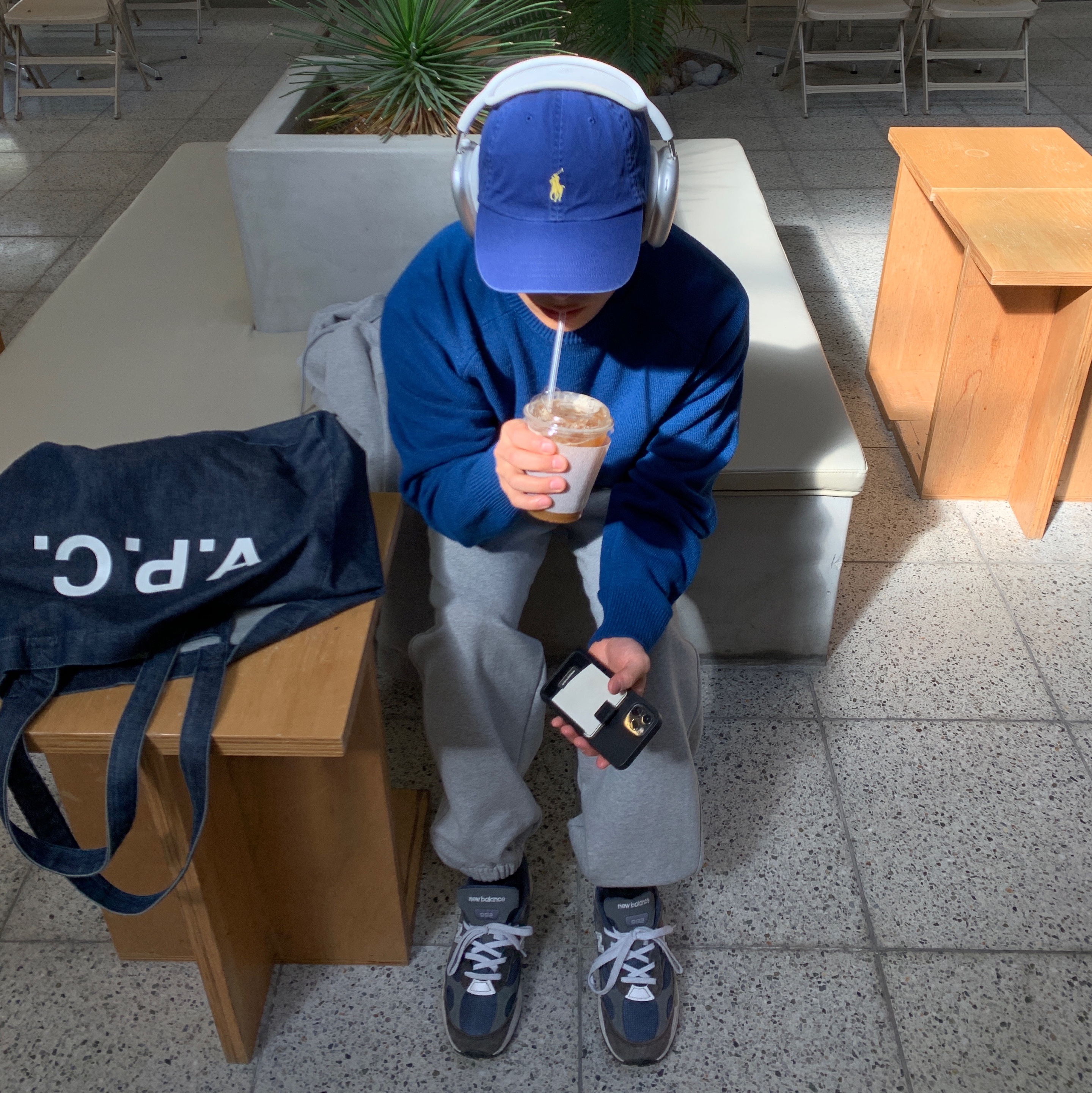 Apple AirPods Max Lightning Silver (Korean Ver.), New Balance 992 Made in USA Navy 착용 스타일 - 1