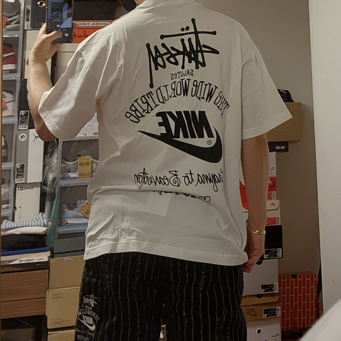 Nike x Stussy T-Shirt White (DV1774-100), Nike x Stussy NRG Striped Wool Pants Black (DR4021-010) 착용 스타일 - 4