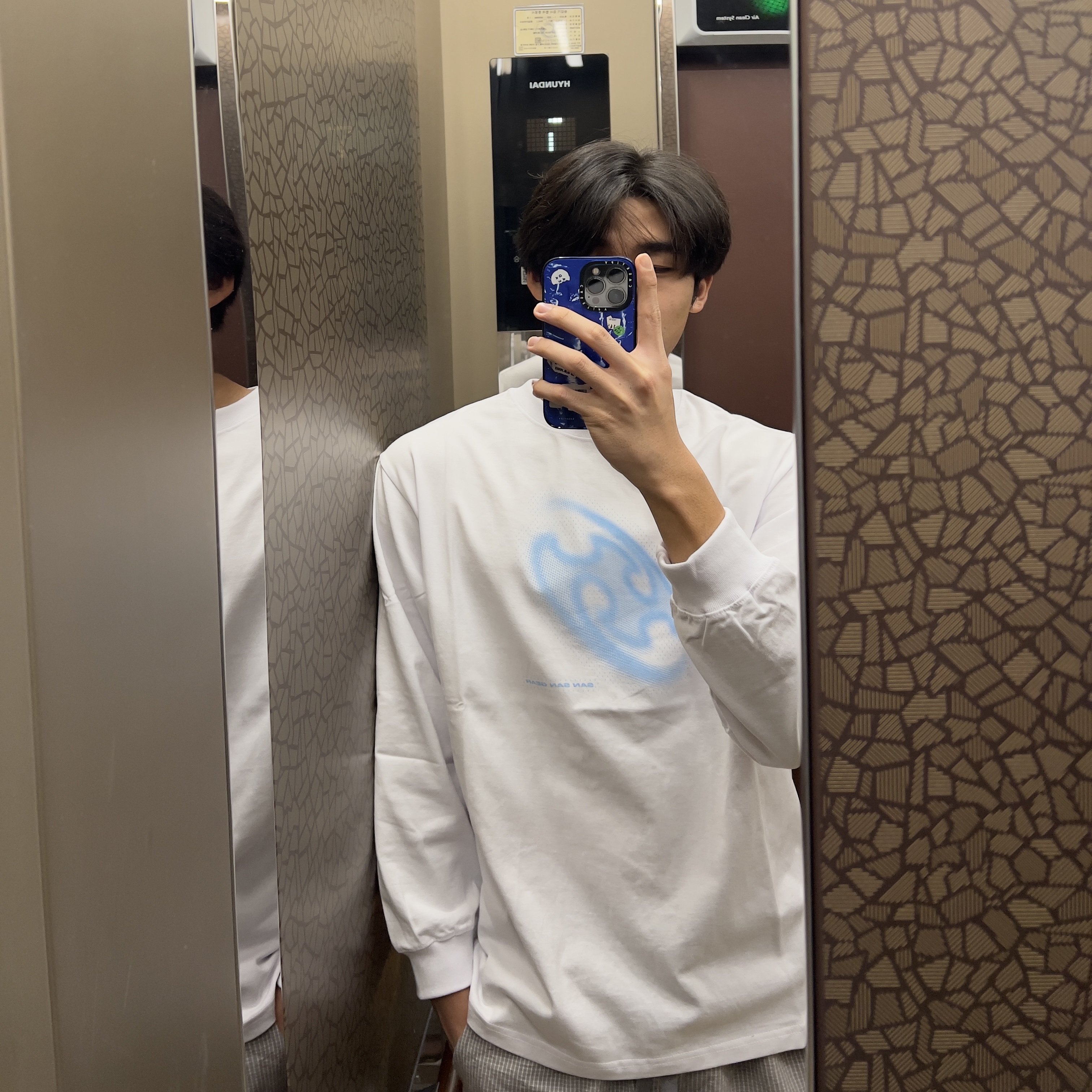 Sansan Gear Long Sleeve T-Shirt White - 22FW, Casetify x Ader Error iPhone Tube Magsafe Case Blue 착용 스타일