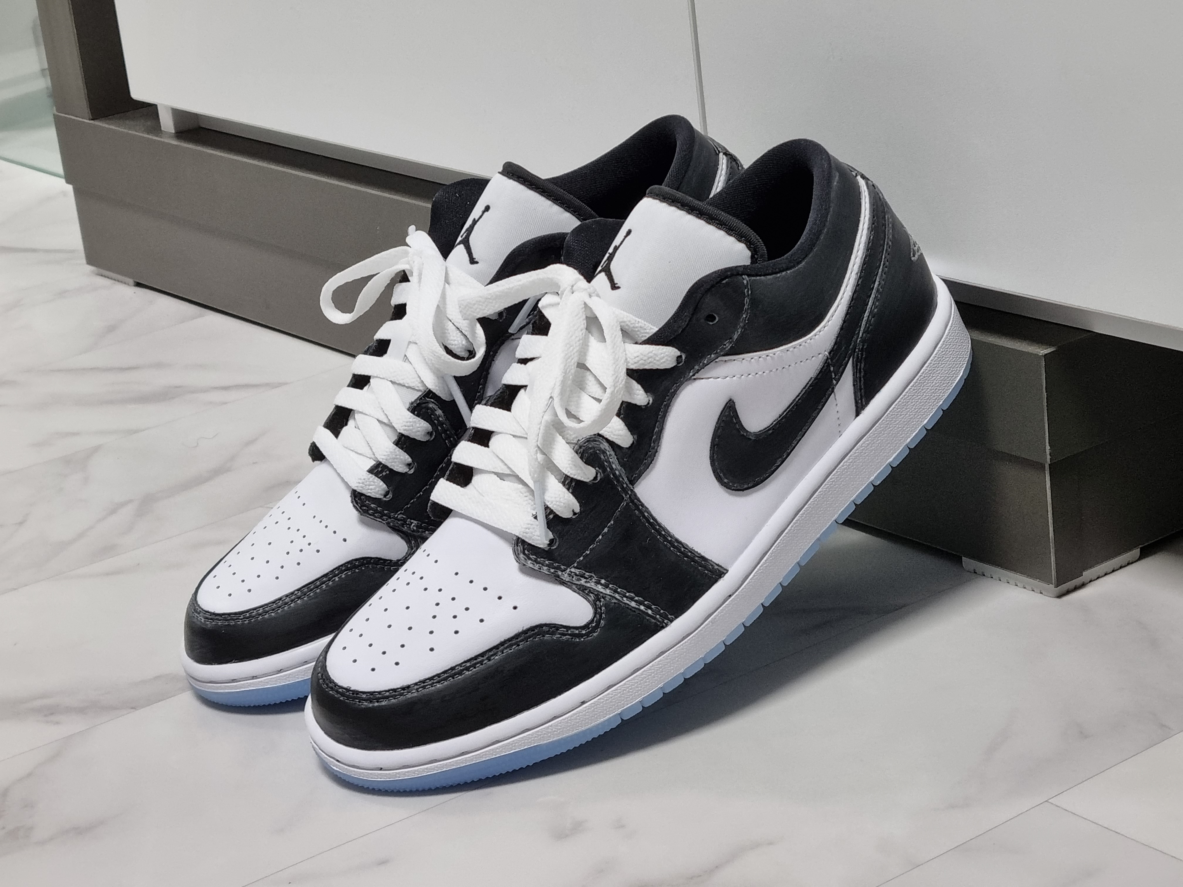 Jordan 1 Low SE Concord 착용 스타일 - 1
