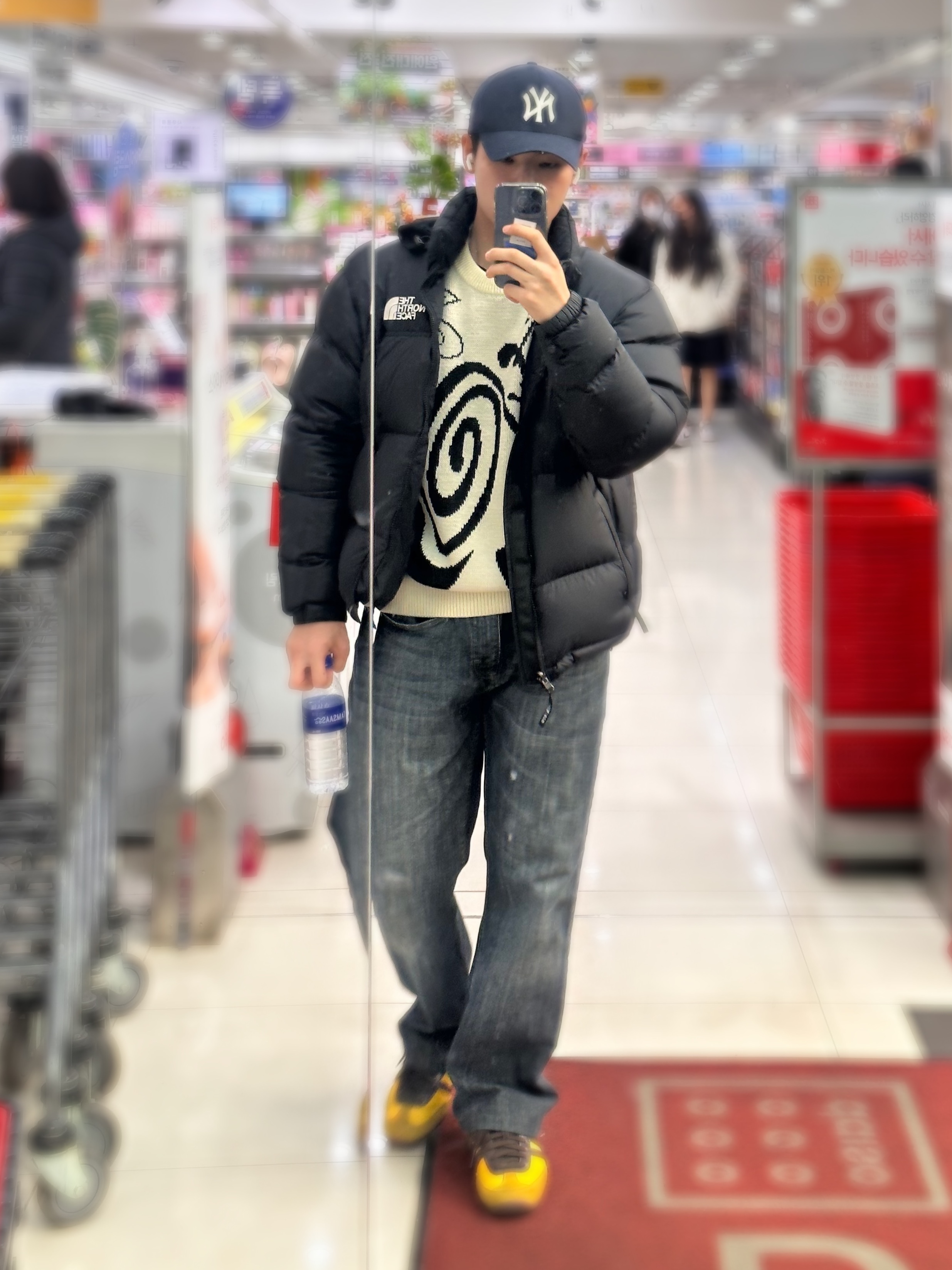 Adidas x Wales Bonner Japan Shoes Hazy Yellow Dark Brown, Nike x Stussy NRG LS Knit Sweater Fossil (DR2893-238) 착용 스타일 - 2