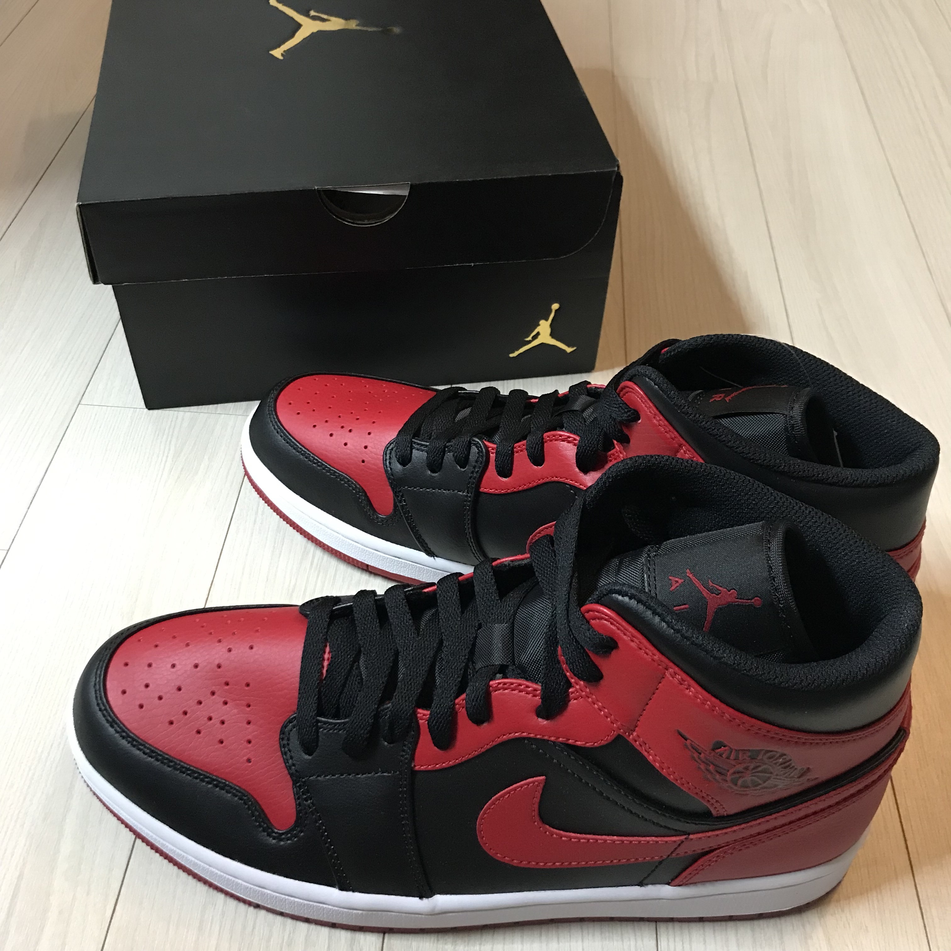 Jordan 1 Mid Bred Banned 2020 착용 스타일