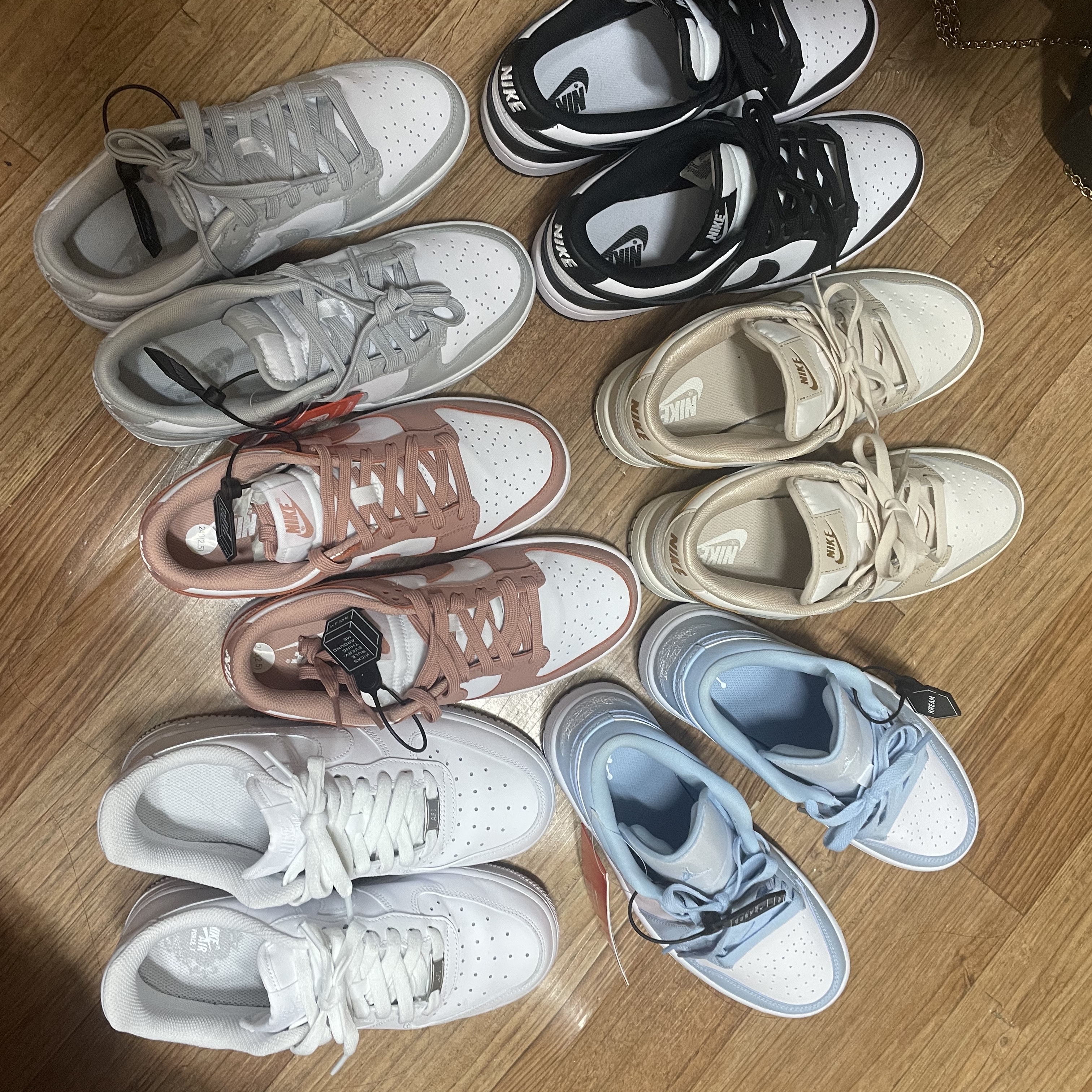 (W) Nike Air Force 1 '07 Low White, Nike Dunk Low Retro Grey Fog 착용 스타일