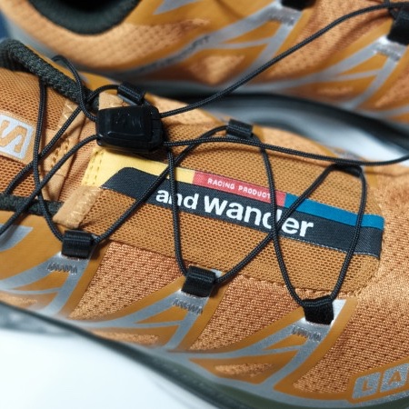 Salomon x And Wander XT-6 Golden Oak 착용 스타일 - 2