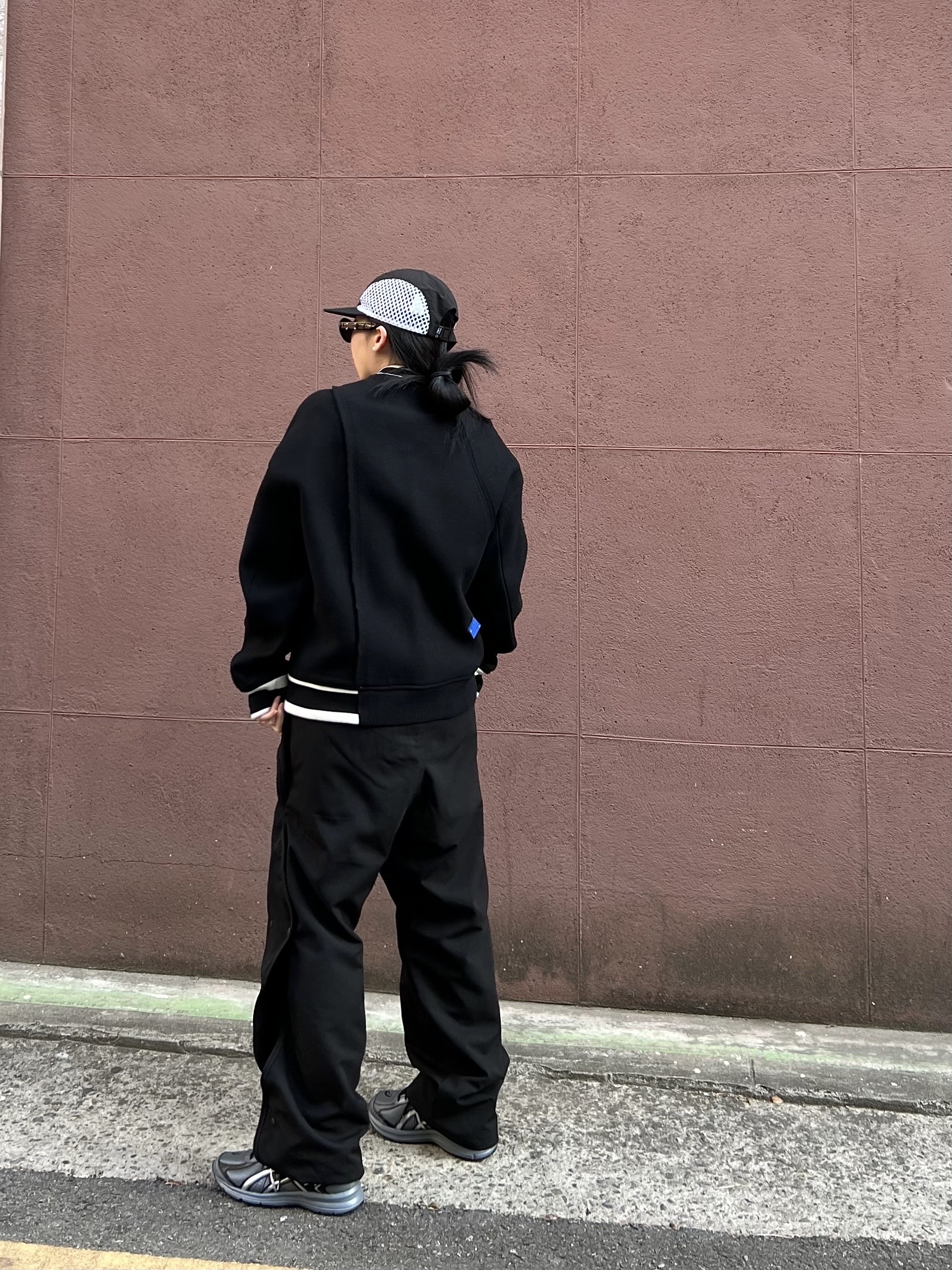 Helinox x Obey Camp Cap Black, Zara x Ader Error Wool Blend Bomber Black 착용 스타일 - 3