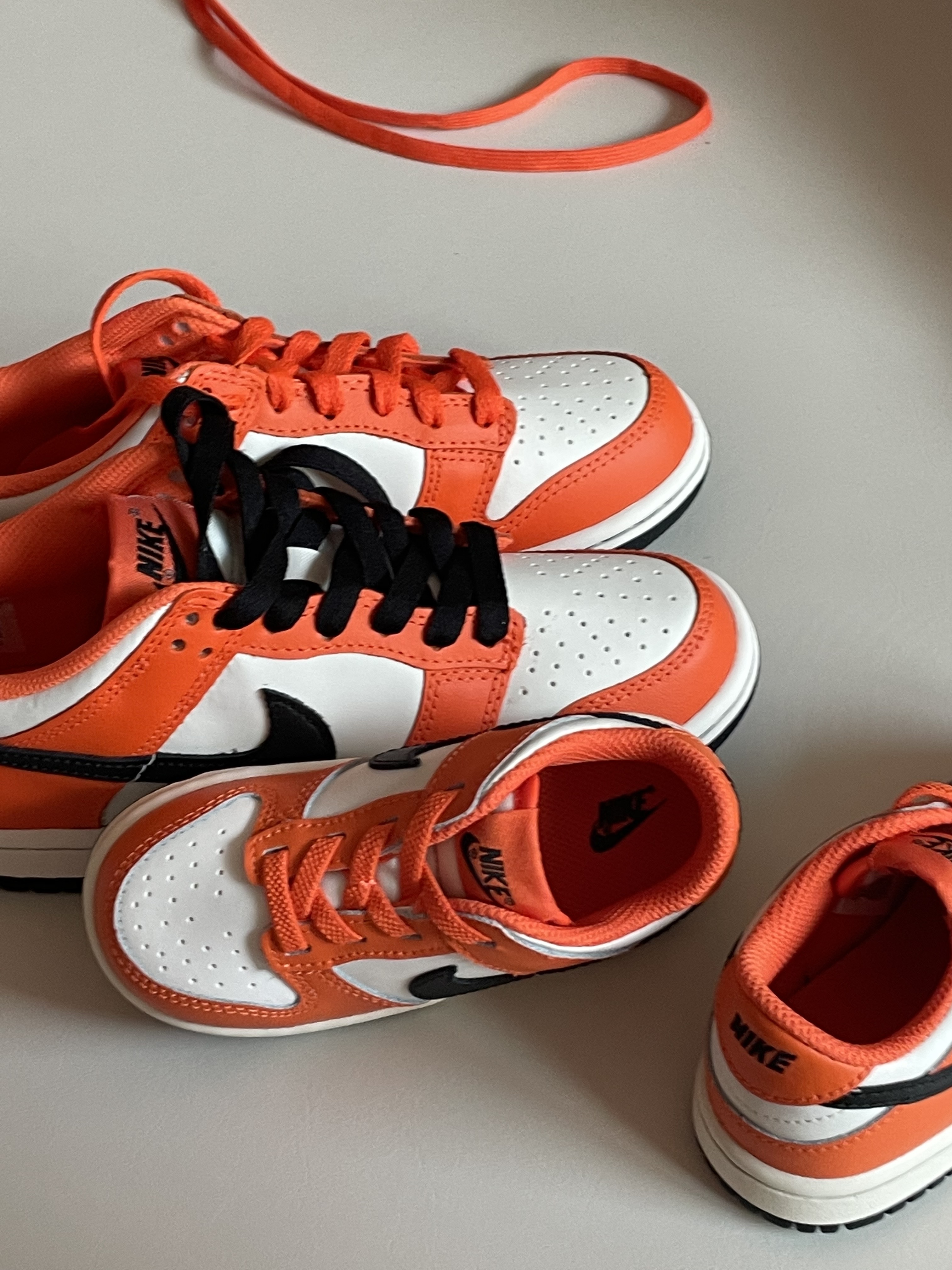 Nike Dunk High Retro Orange Blaze, (TD) Nike Dunk Low Safety Orange 착용 스타일 - 2