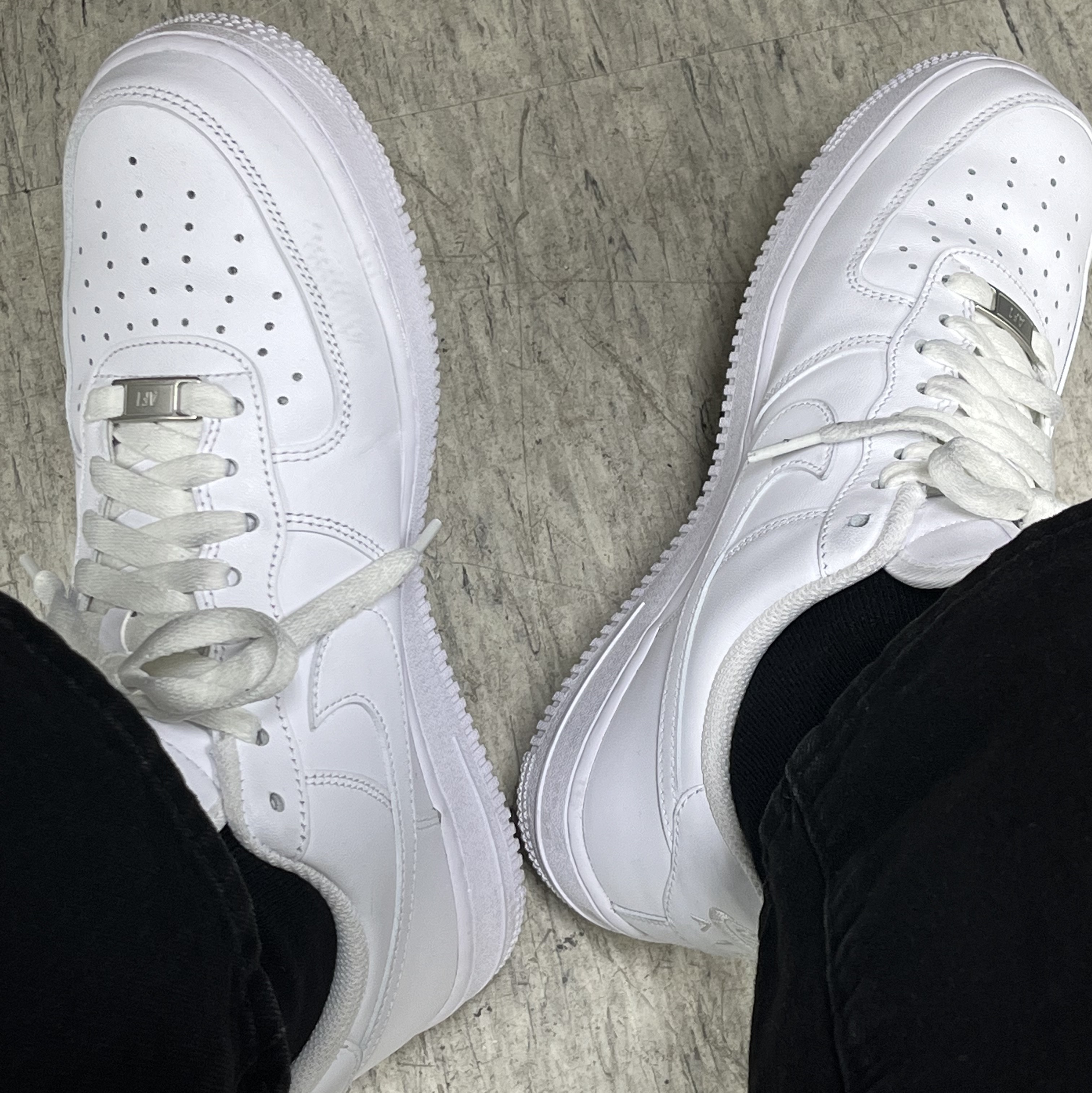 Nike Air Force 1 '07 Low White 착용 스타일
