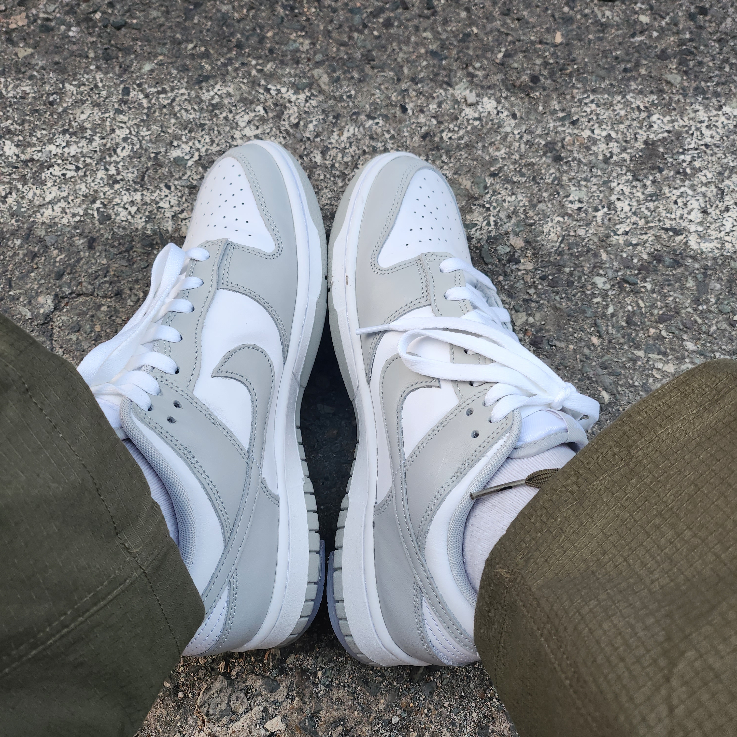 Nike Dunk Low Retro Grey Fog, Nike SB Kearny Skate Cargo Pants Medium Olive - Asia 착용 스타일 - 3