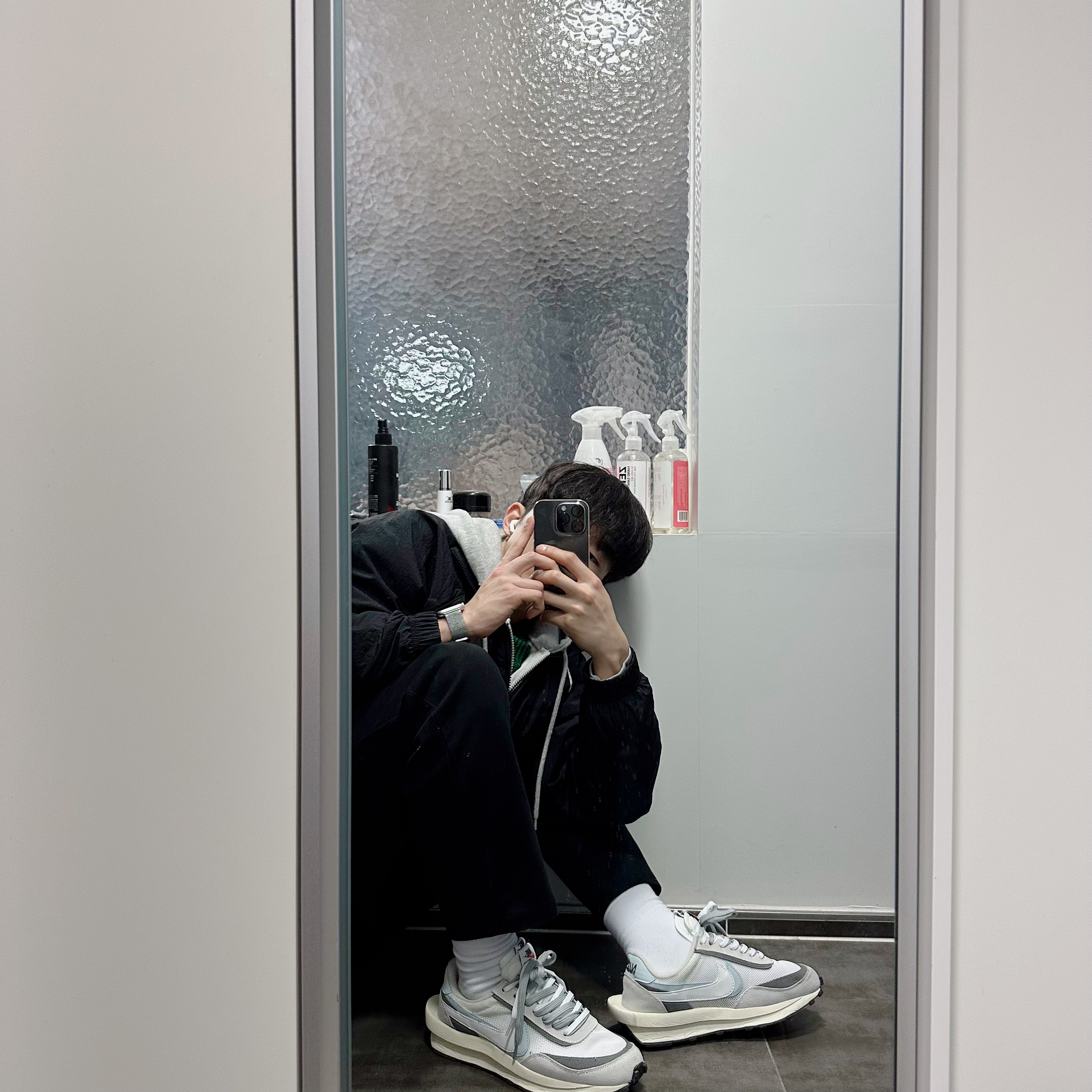 Nike x Sacai LDWaffle Summit White, Nike NSW Big Swoosh Woven Jacket Black - Asia 착용 스타일