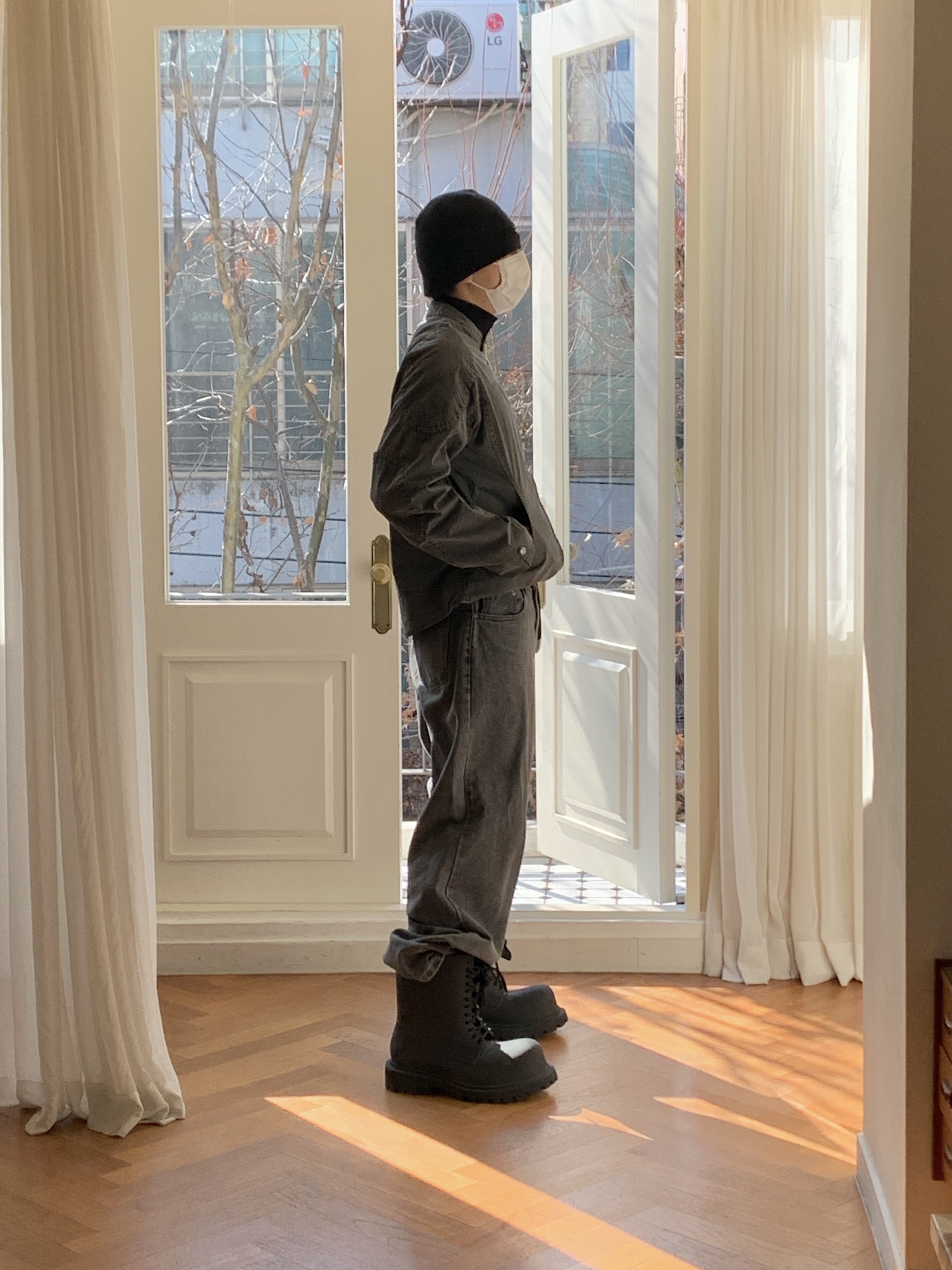 Balenciaga XL Army Boots Full Eva Black, Our Legacy Belt 2cm Leather Black 착용 스타일 - 3