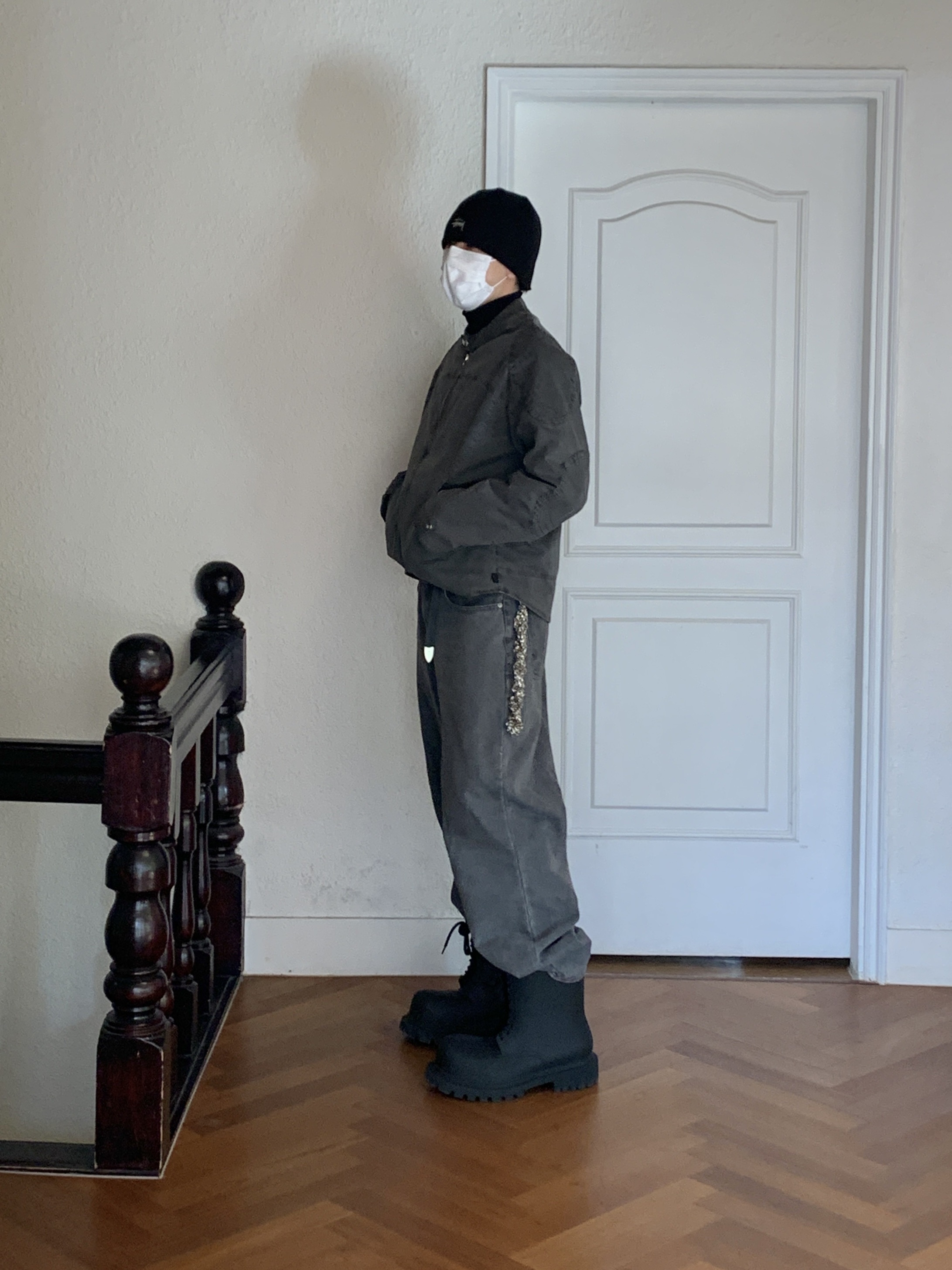 Balenciaga XL Army Boots Full Eva Black, Our Legacy Belt 2cm Leather Black 착용 스타일 - 2
