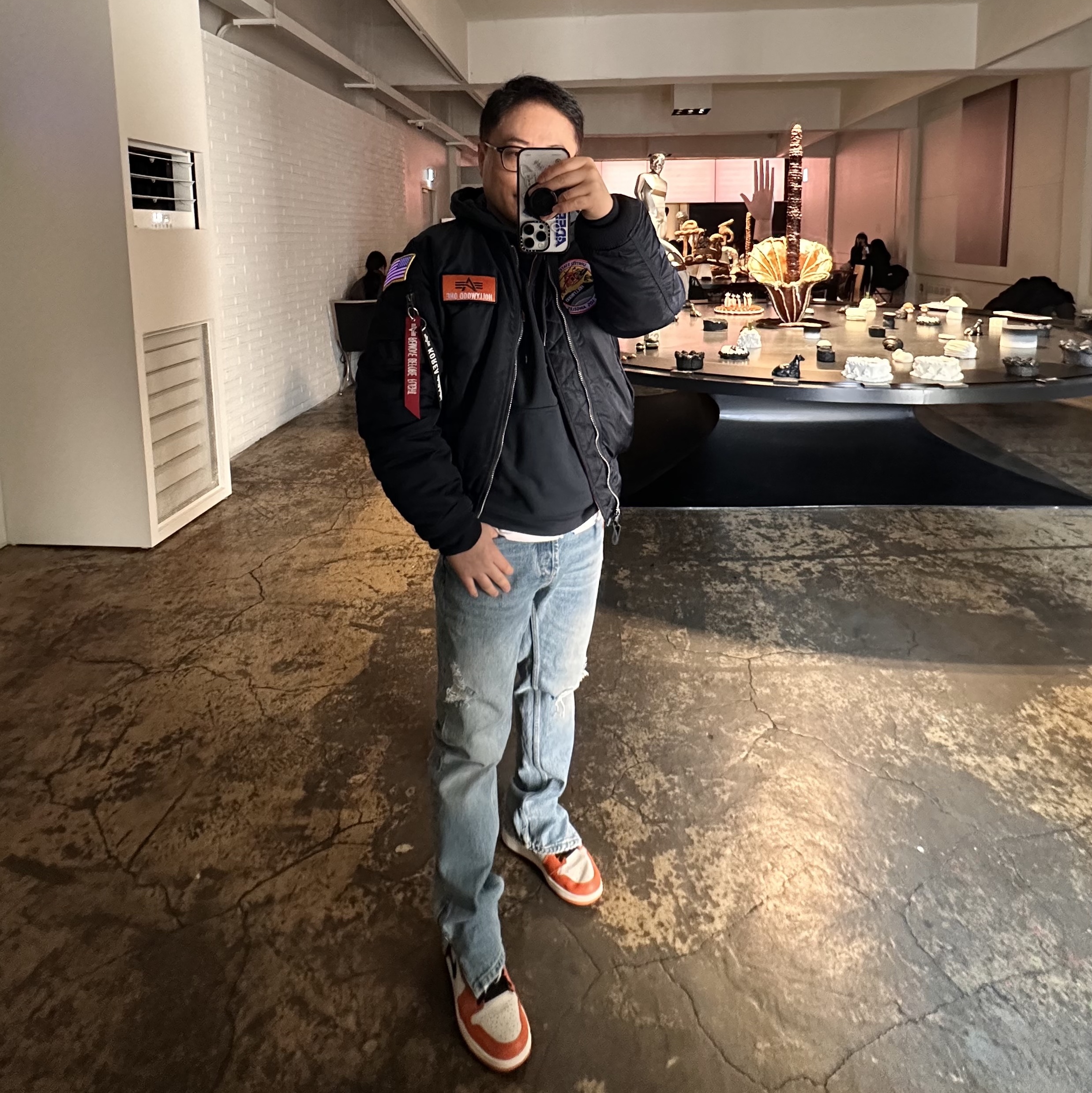 Jordan 1 Retro High OG Reverse Shattered Backboard 착용 스타일