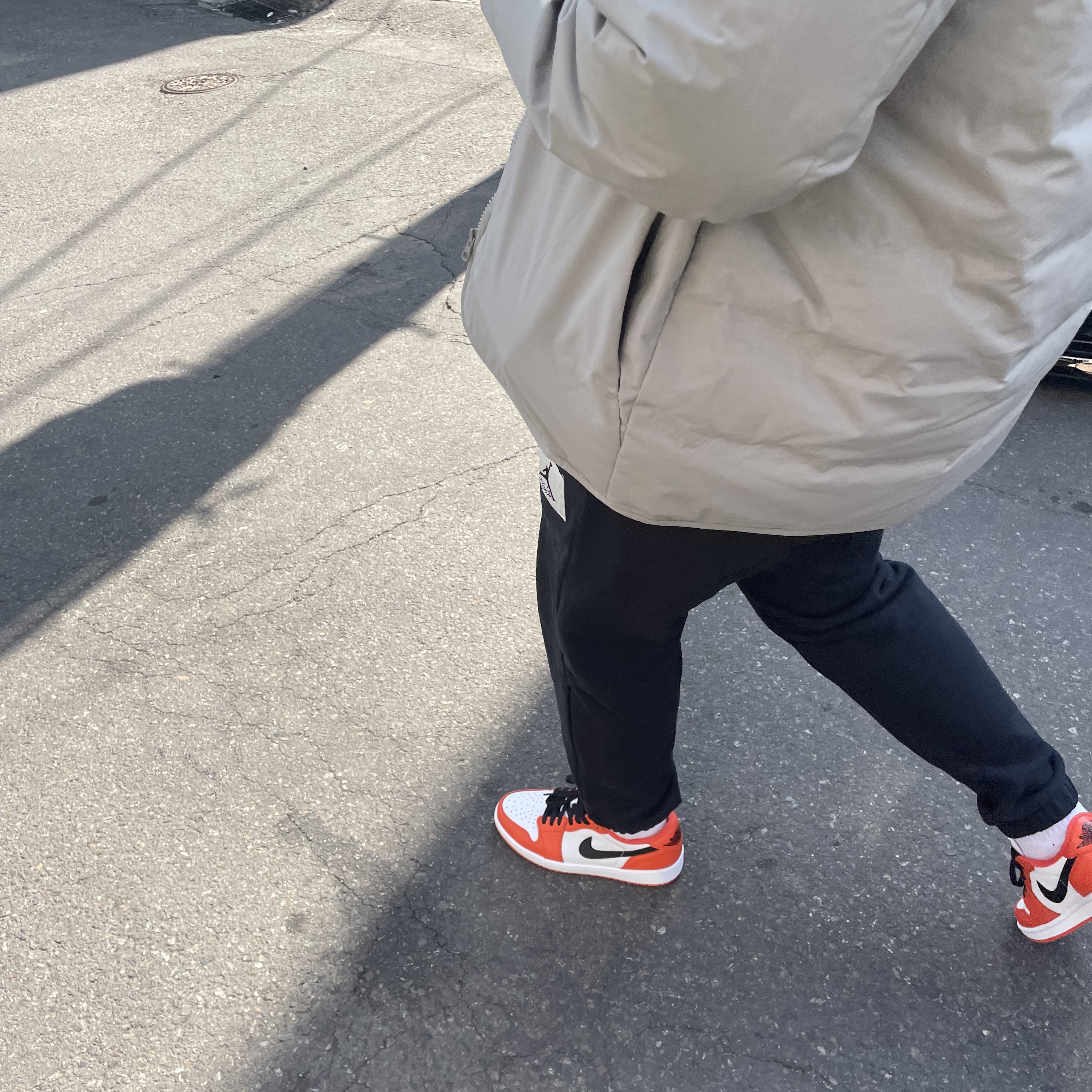 Jordan 1 Low OG Starfish 착용 스타일