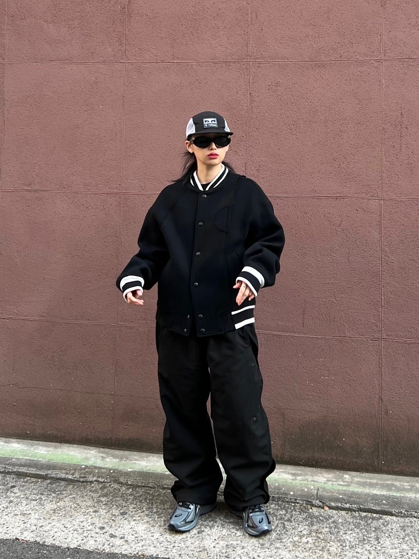Helinox x Obey Camp Cap Black, Zara x Ader Error Wool Blend Bomber Black 착용 스타일 - 2