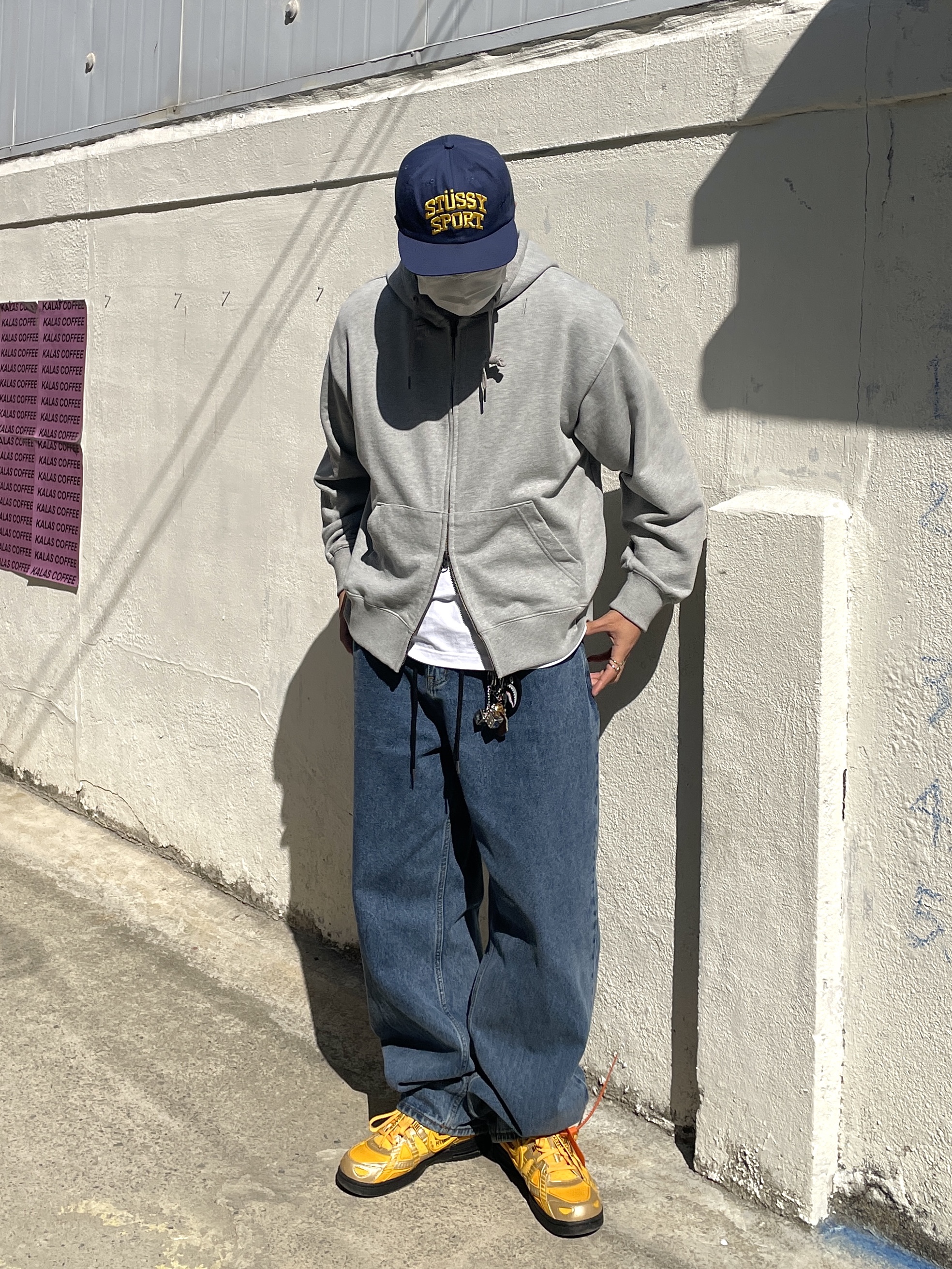 Stussy Sport Cap Navy, Nike x Off-White Air Rubber Dunk University Gold 착용 스타일 - 1
