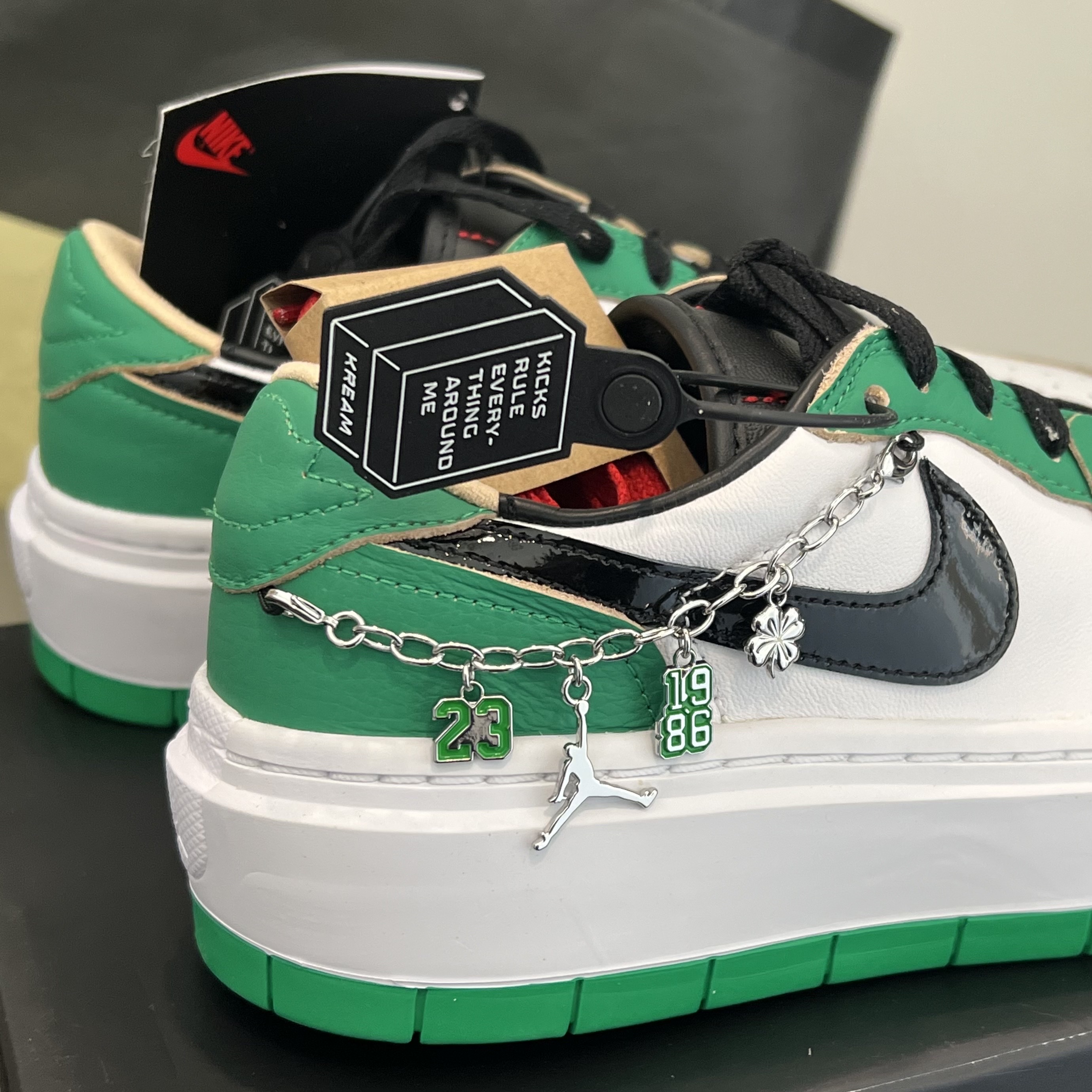 (W) Jordan 1 Elevate Low SE Lucky Green 착용 스타일