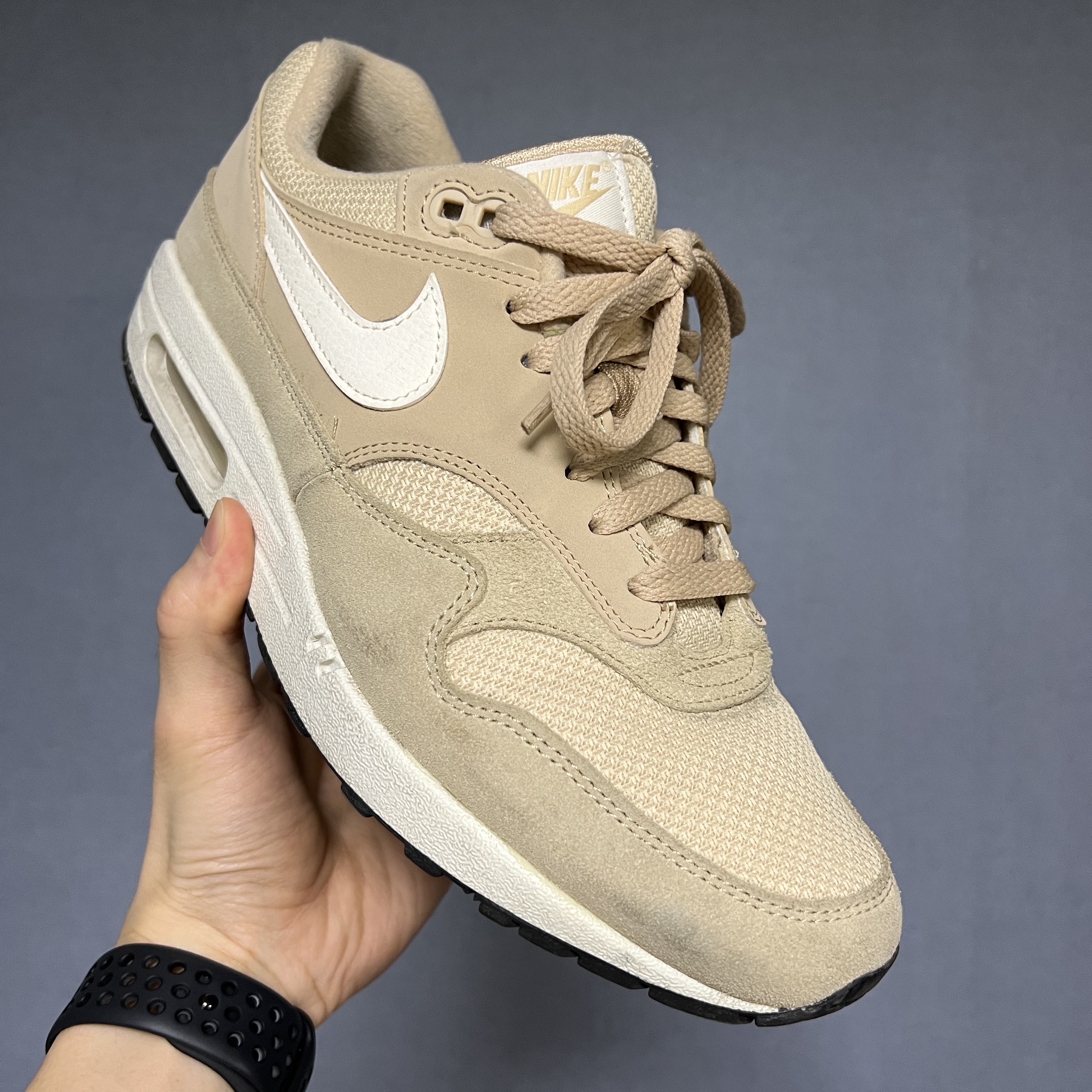 Nike Air Max 1 Desert Ore 착용 스타일