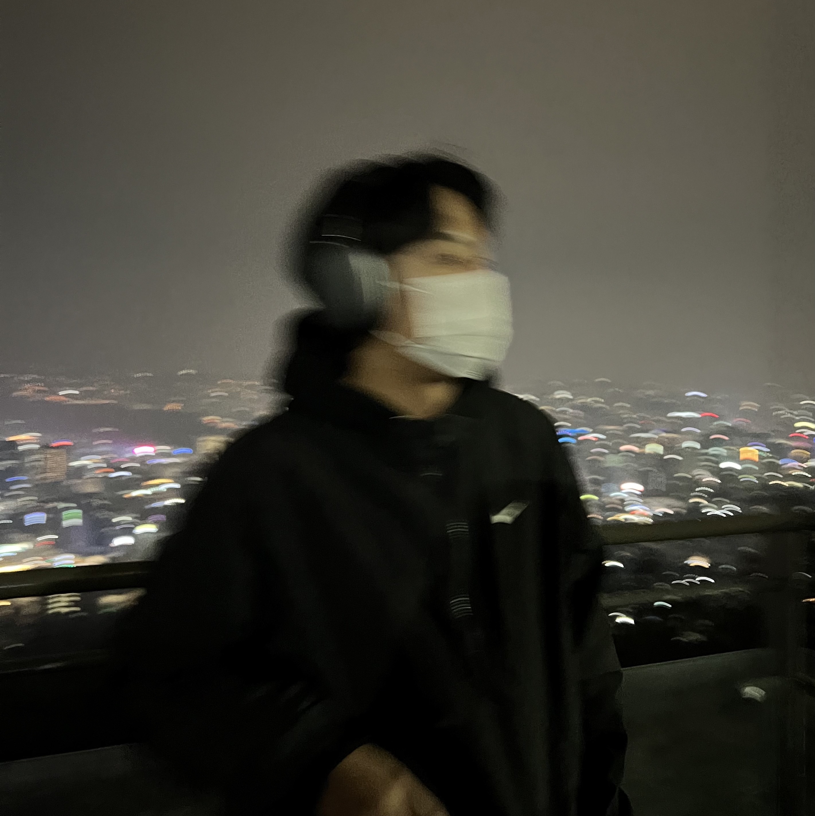 Apple AirPods Max Lightning Space Gray (Korean Ver.) 착용 스타일 - 3