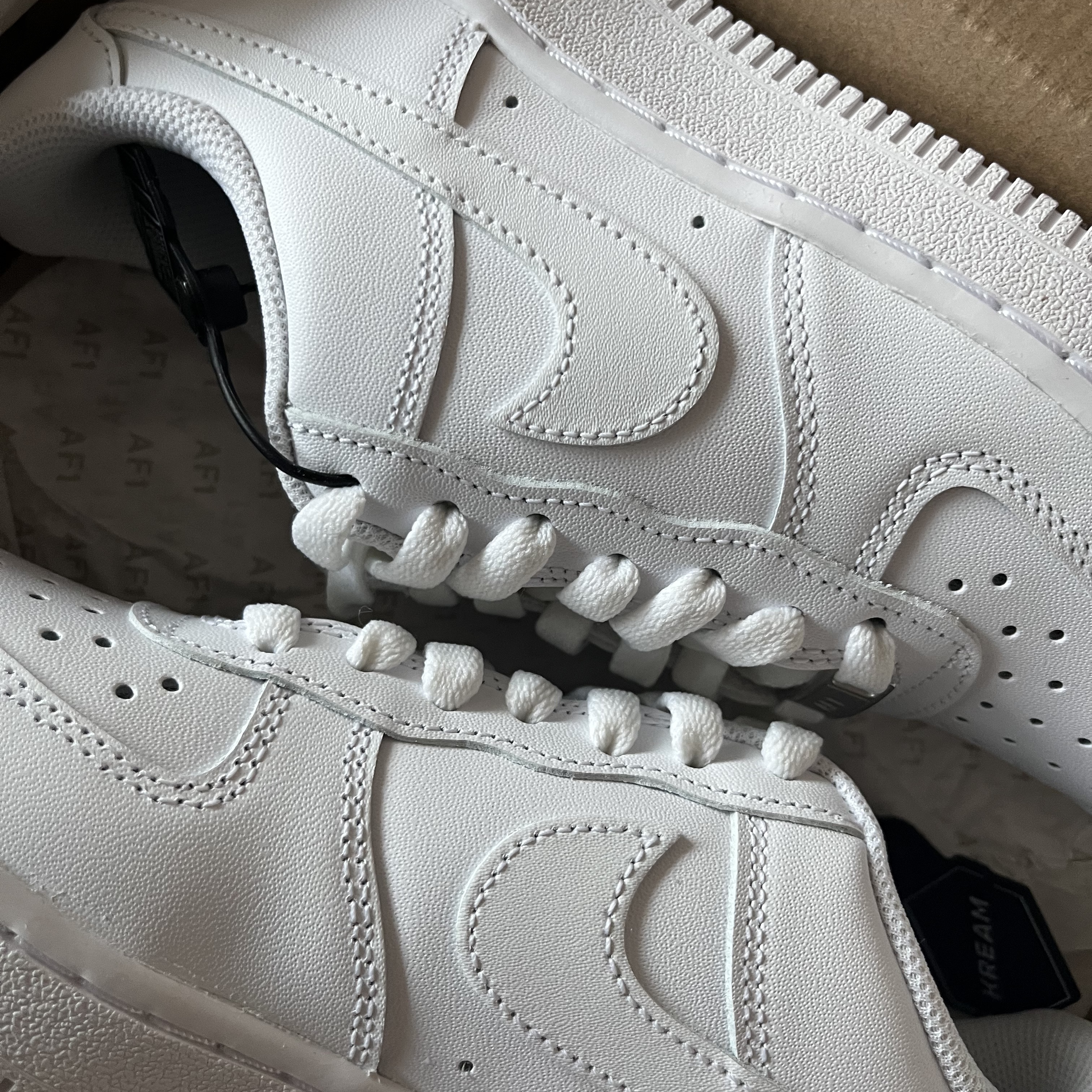 (W) Nike Air Force 1 '07 Low White 착용 스타일 - 3