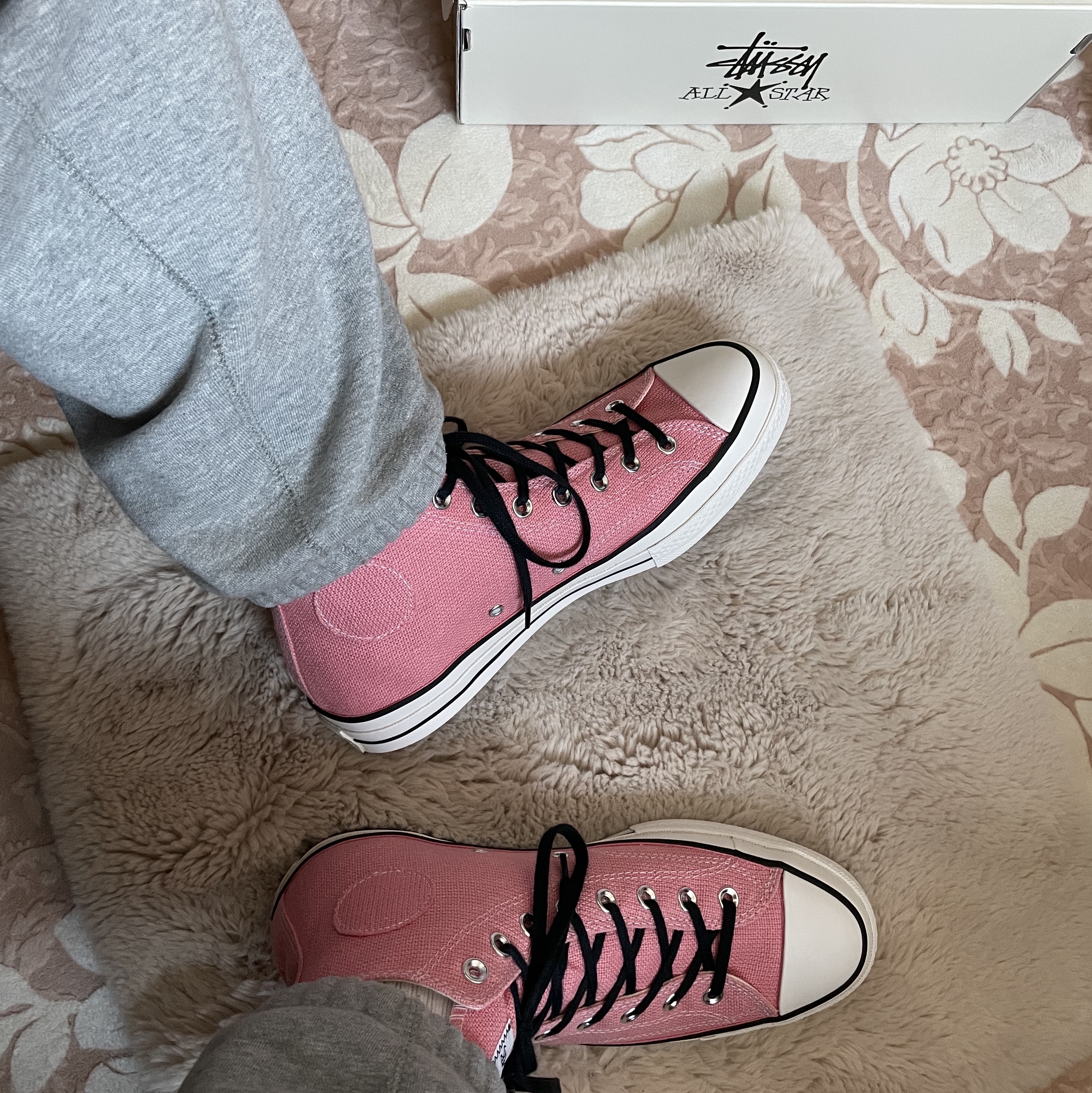 Converse x Stussy Chuck 70 High Plumeria 착용 스타일 - 5