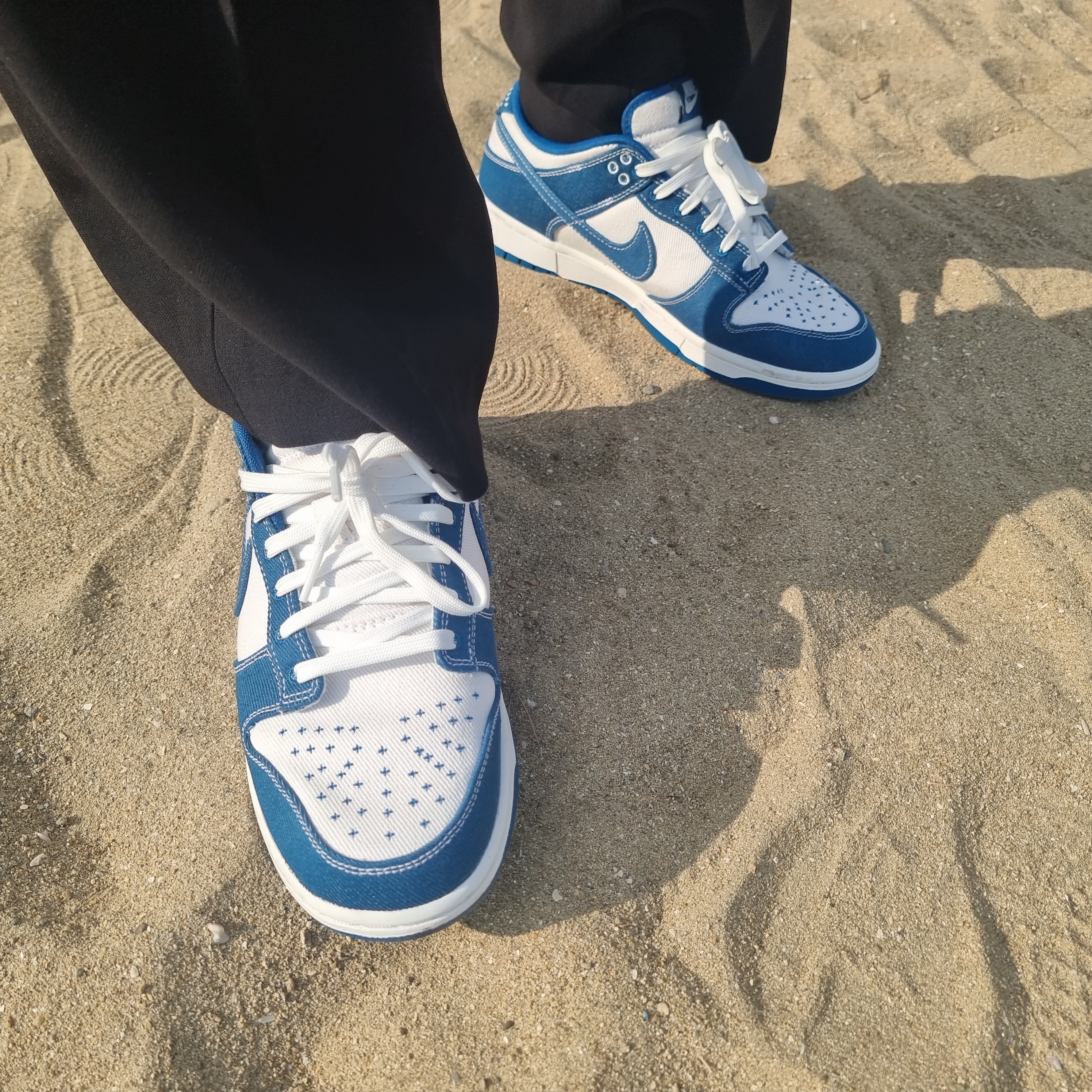 Nike Dunk Low Retro SE Industrial Blue 착용 스타일