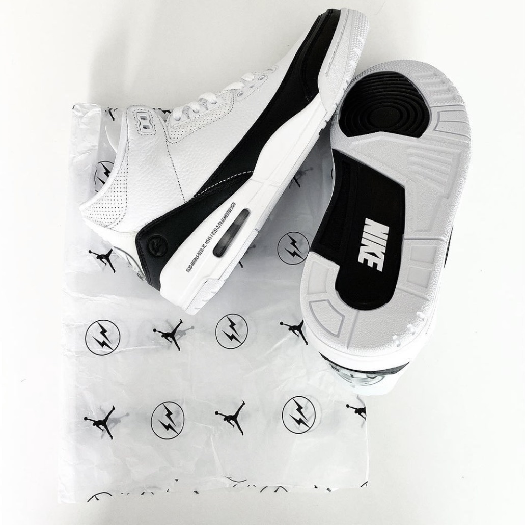 Jordan 3 x Fragment Retro SP White Black 착용 스타일 - 3
