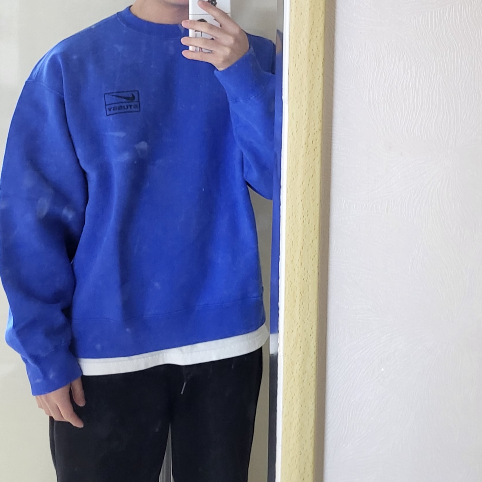 Nike x Stussy NRG Acid Washed Crewneck Game Royal (DR4024-480) 착용 스타일