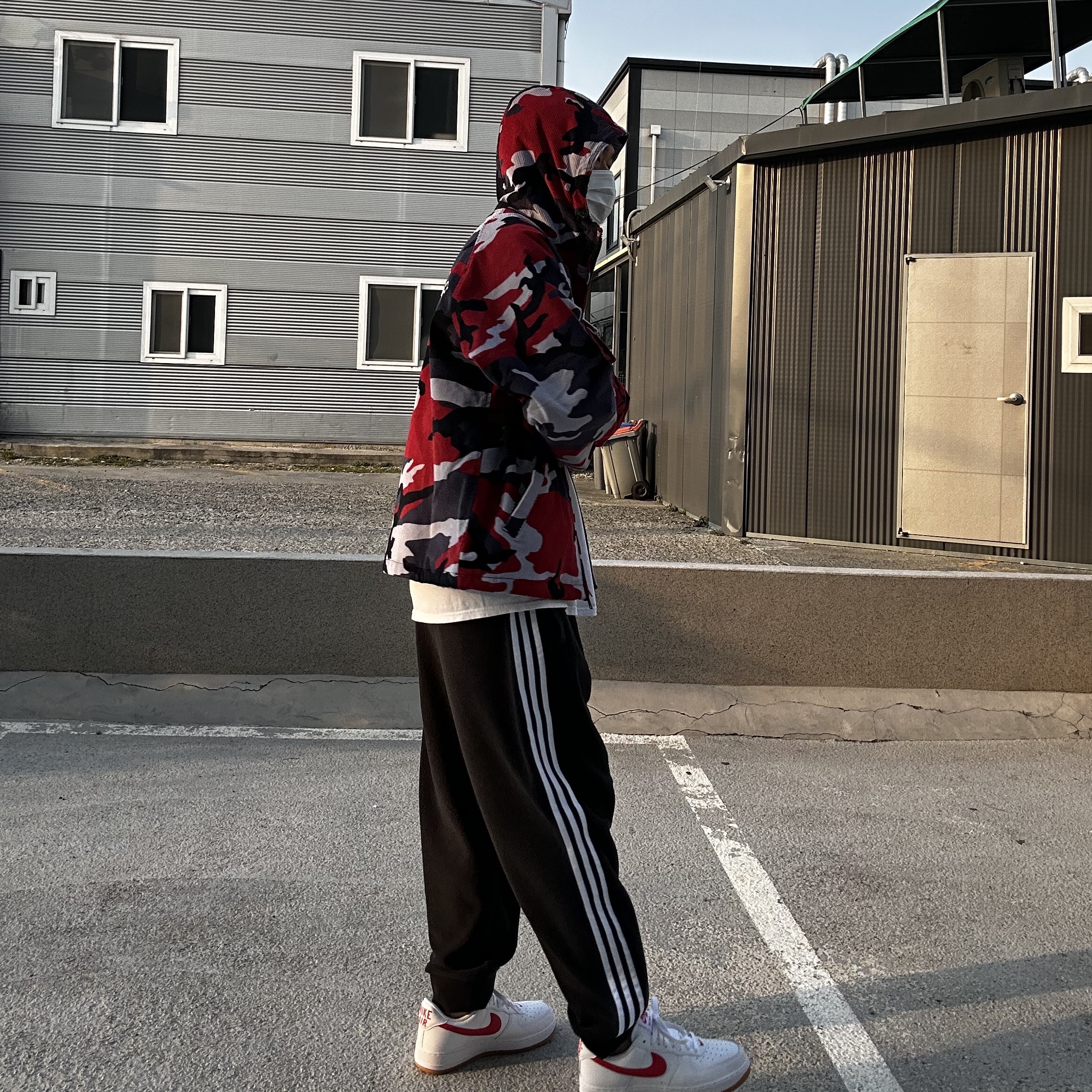 Supreme x Nike Arc Corduroy Hooded Jacket Red Camo - 22SS 착용 스타일 - 2