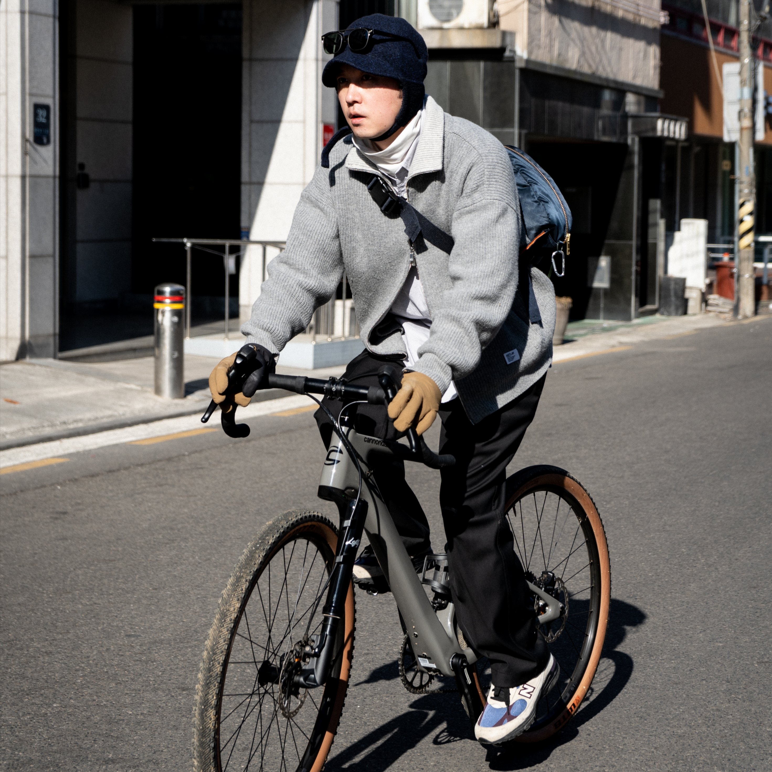 New Balance x Aime Leon Dore 993 Made in USA Taupe, Porter Tanker Shoulder Bag Black 착용 스타일