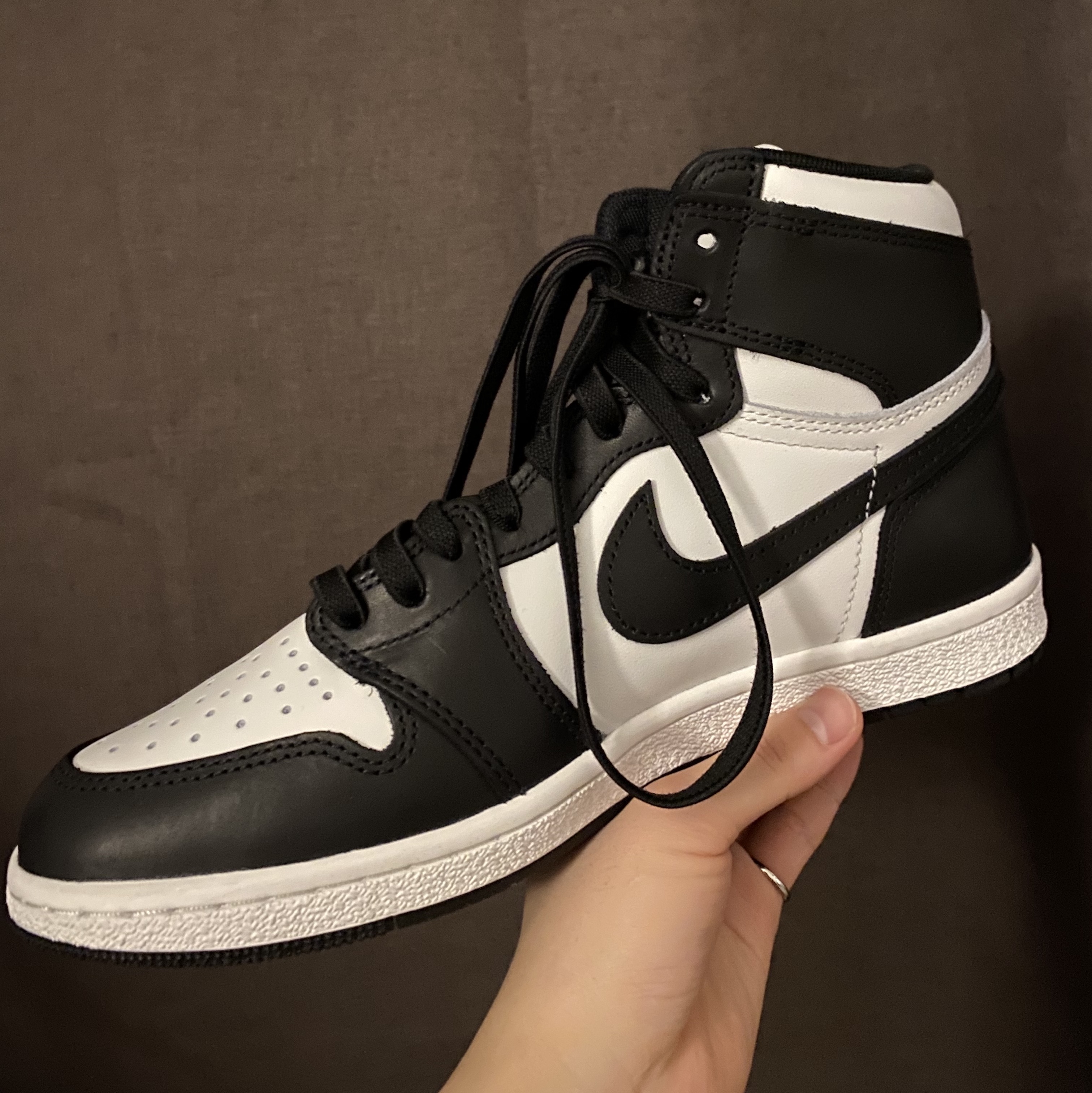 Jordan 1 High 85 Black White 착용 스타일