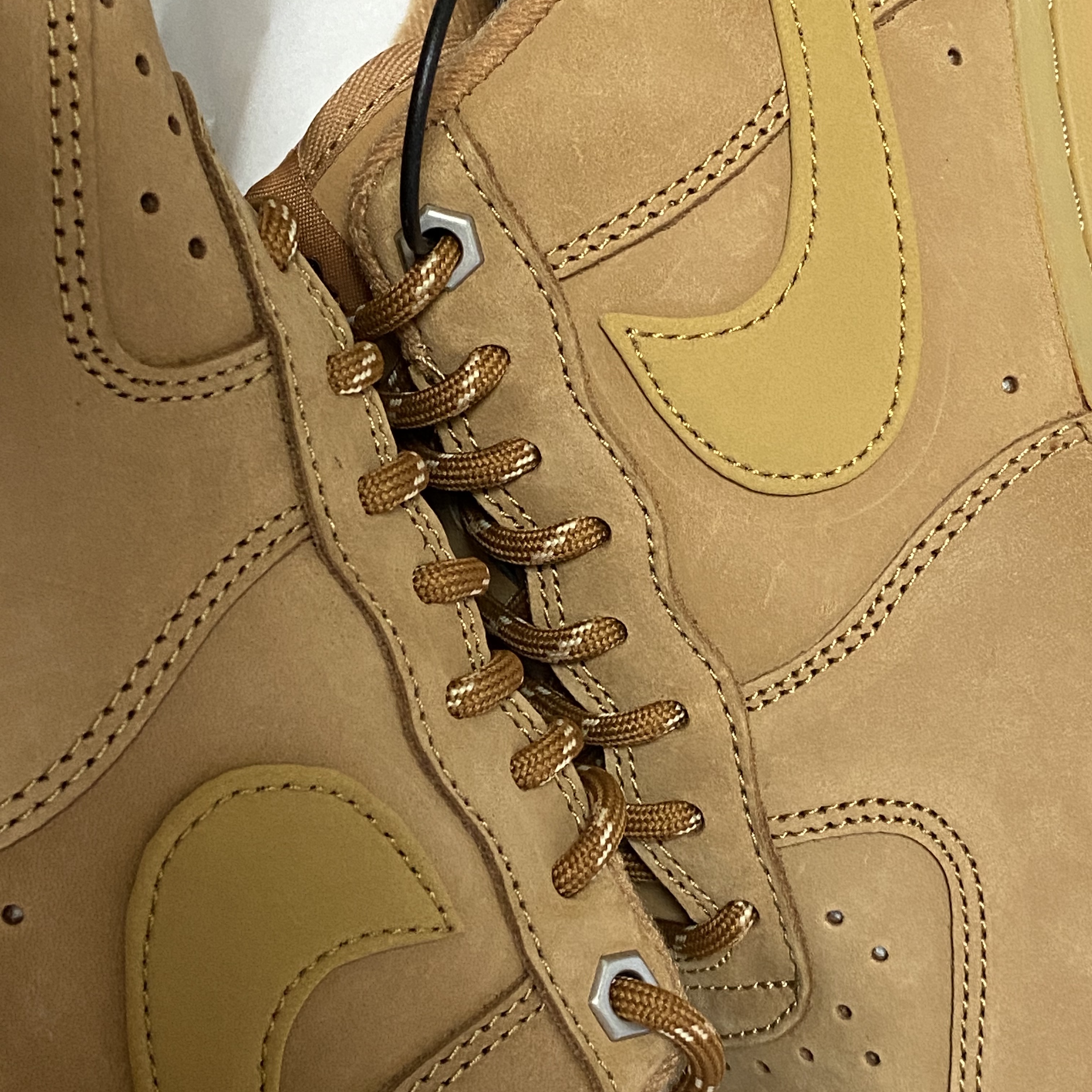 Nike Air Force 1 '07 WB Flax 착용 스타일