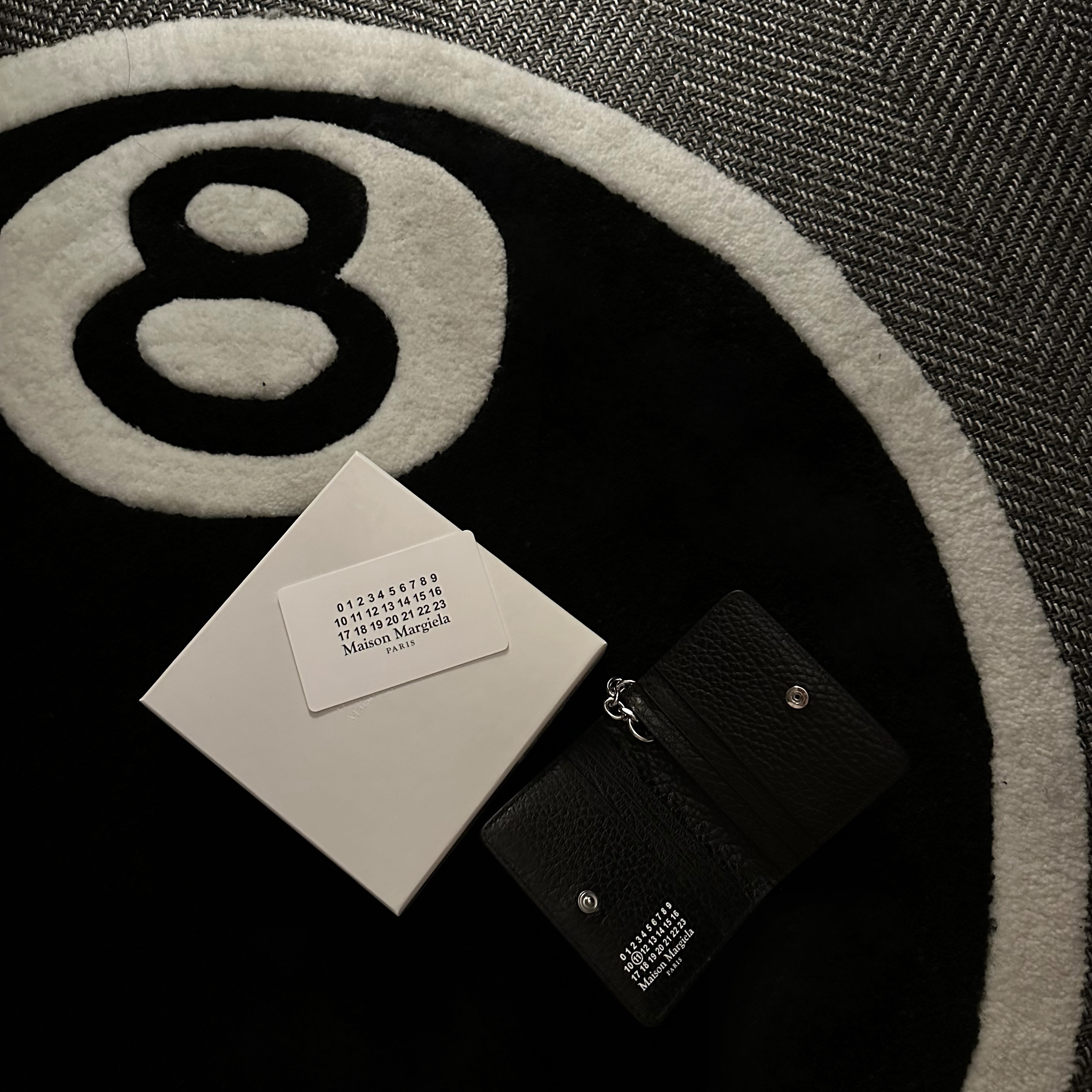 Maison Margiela Keyring Wallet Black 착용 스타일 - 2