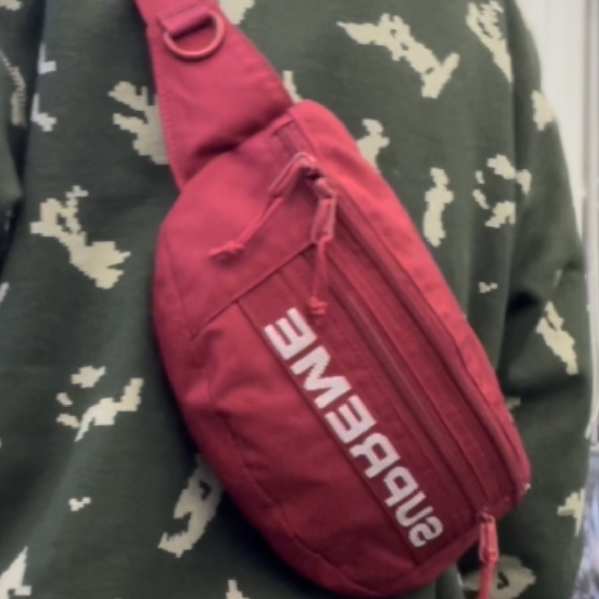 Supreme Field Waist Bag Red - 23SS 착용 스타일 - 3