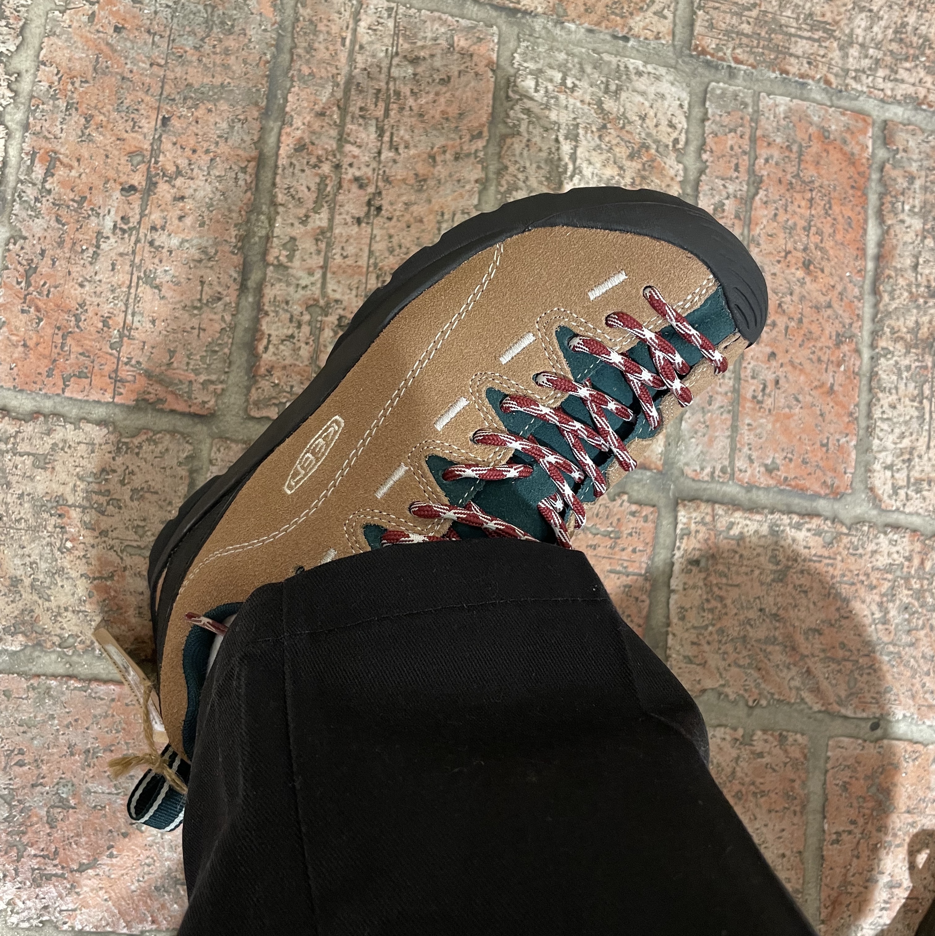 (W) Keen Jasper Sneakers Bright Brown, Keen Jasper Sneakers Toasted Coconut 착용 스타일