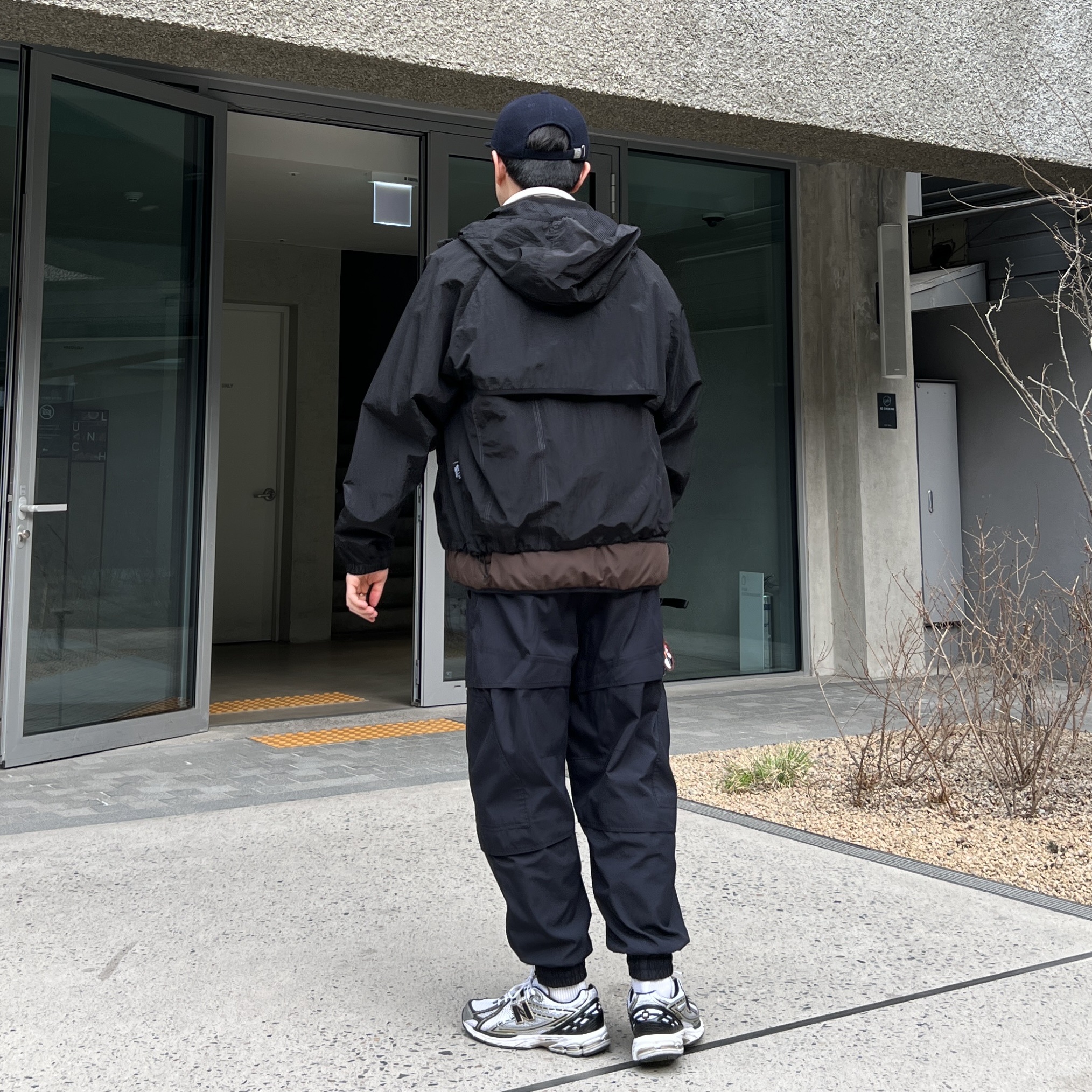 Open Yy Black Rabbit T-Shirt Black, New Balance 1906R White Gold 착용 스타일 - 4