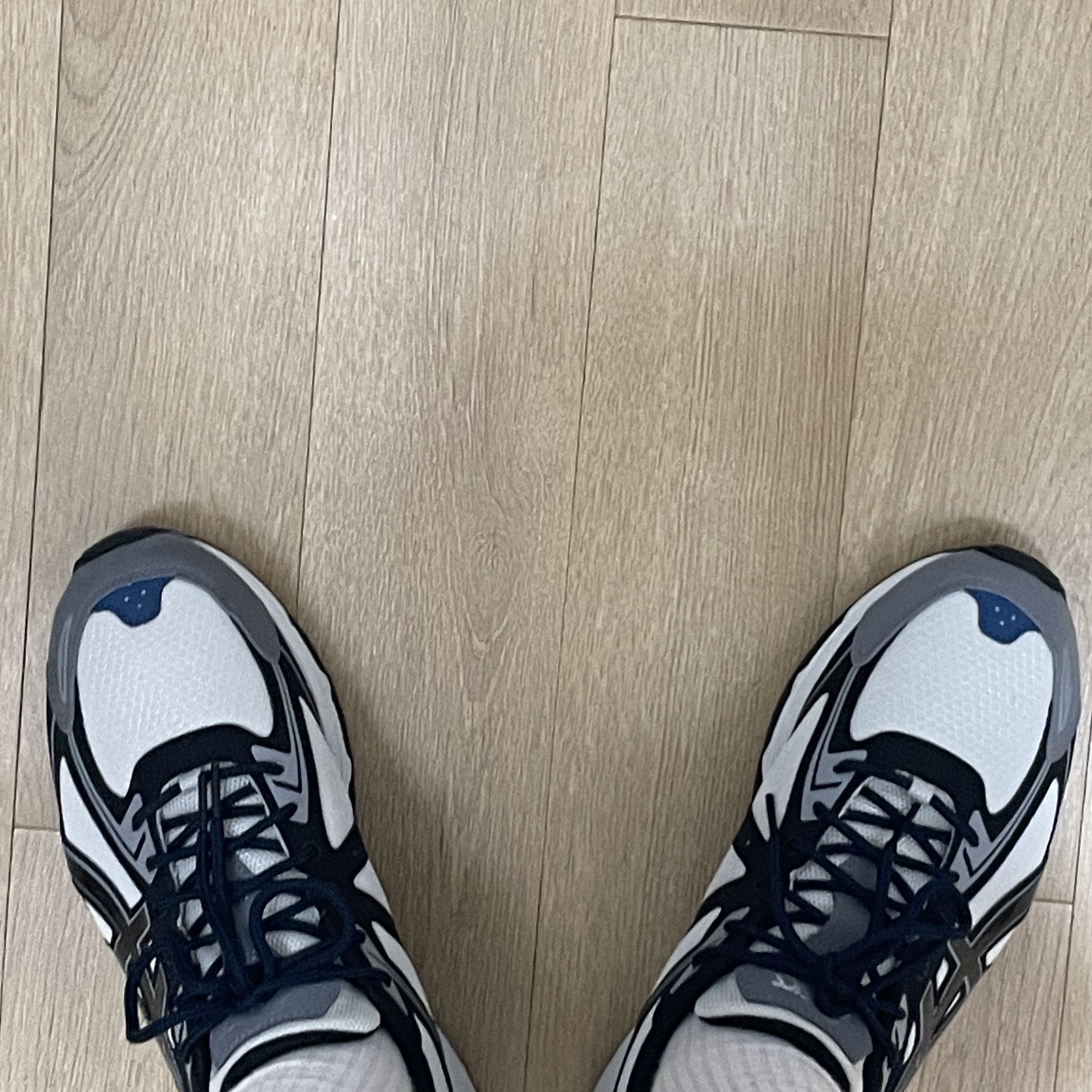 Asics Gel-Venture 6 SPS Glacier Grey 착용 스타일