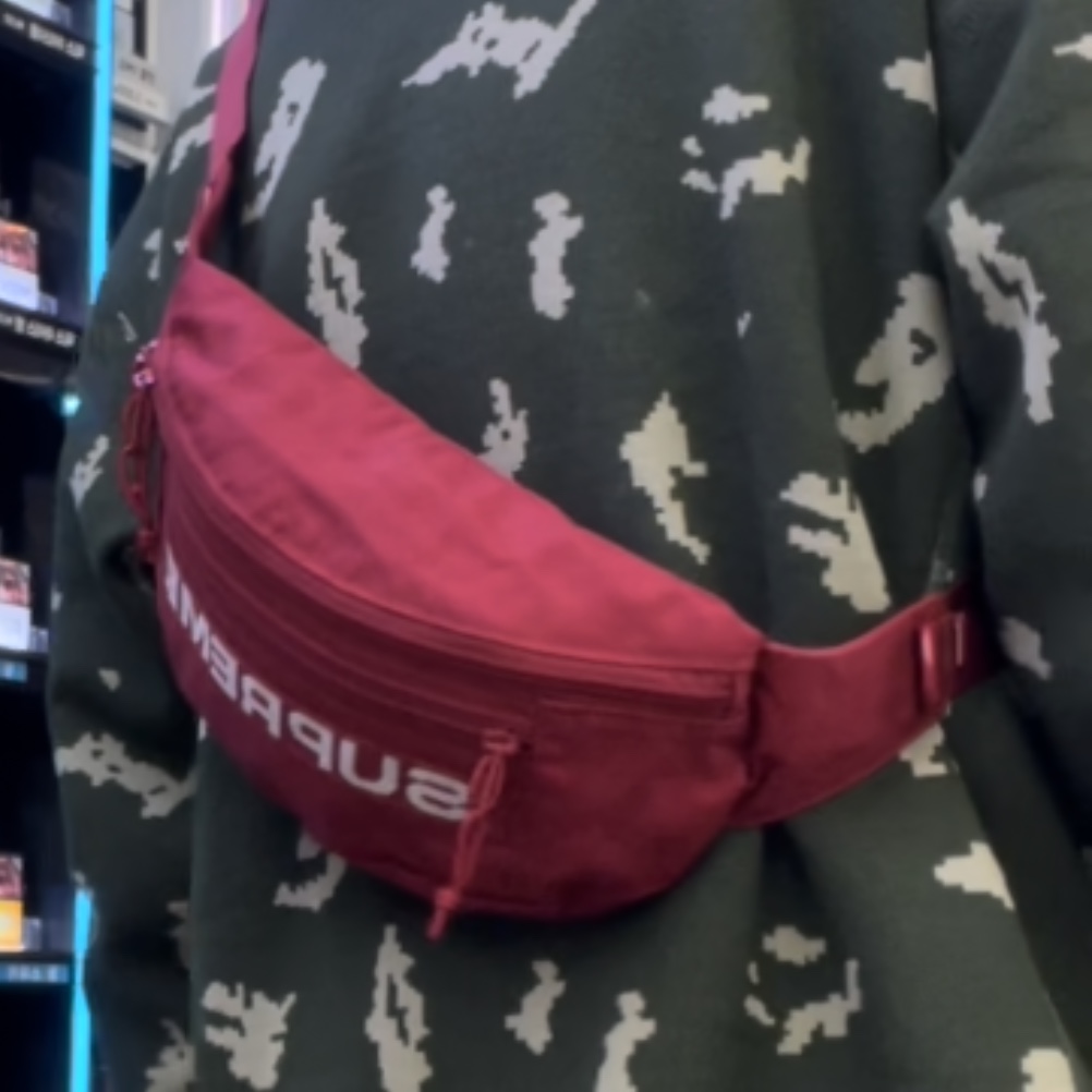 Supreme Field Waist Bag Red - 23SS 착용 스타일 - 5
