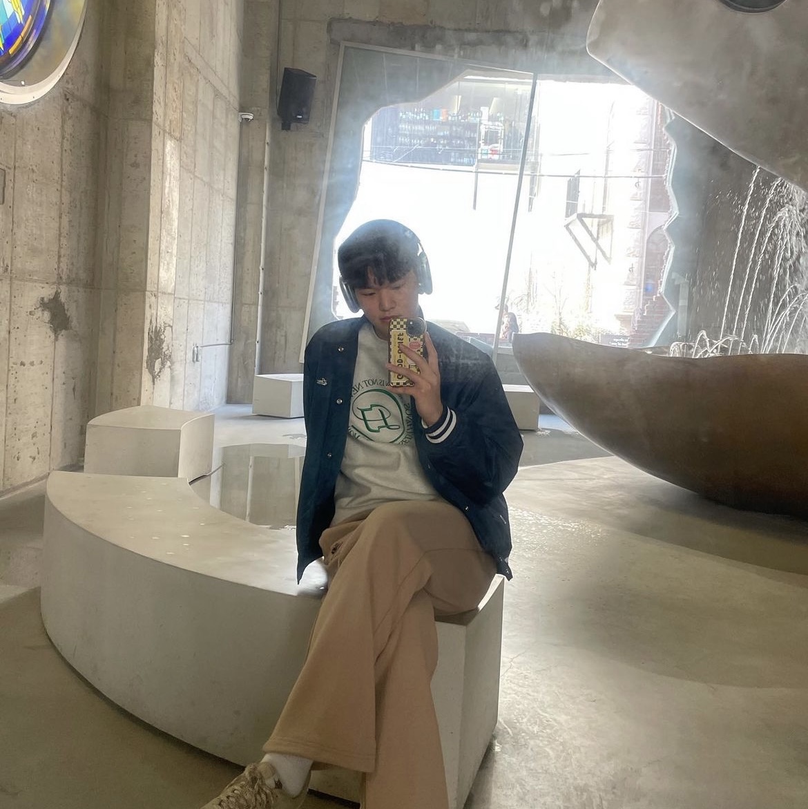 Apple AirPods Max Lightning Sky Blue (Korean Ver.) 착용 스타일