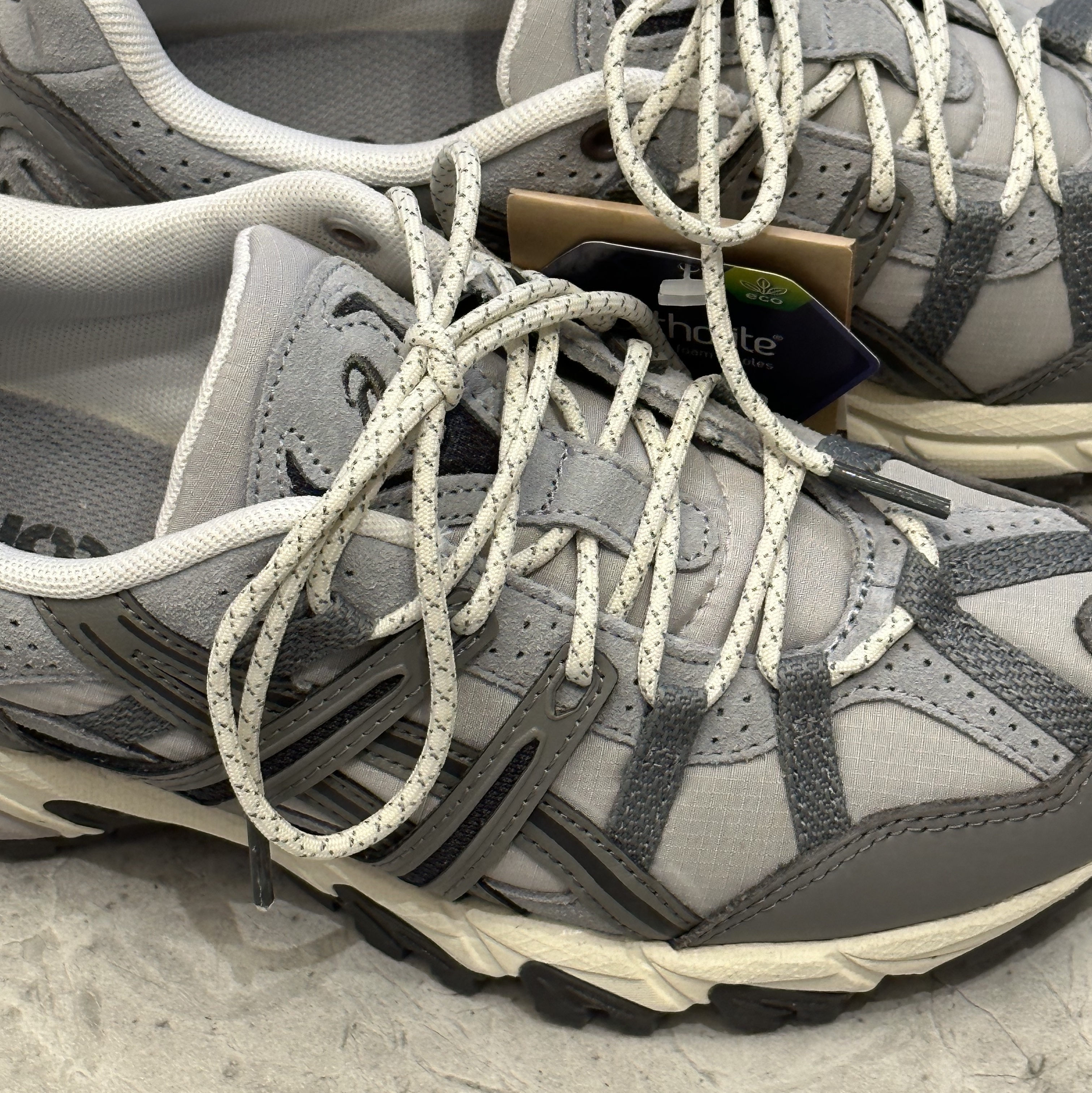 Asics Gel-Sonoma 15-50 Oyster Grey Clay Grey 착용 스타일 - 1