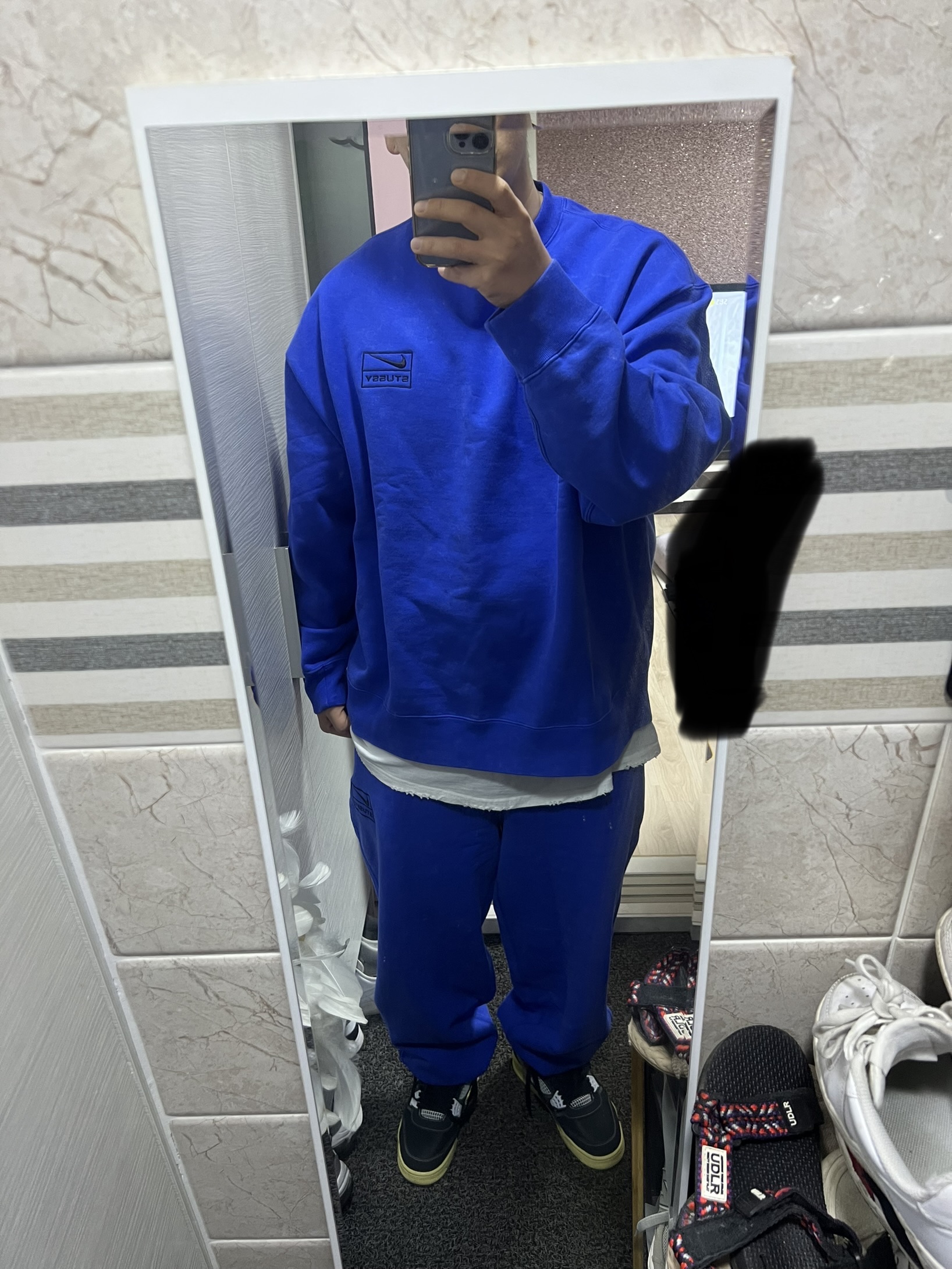 Nike x Stussy NRG Acid Washed Fleece Pants Game Royal (DR4025-480), Nike x Stussy NRG Acid Washed Crewneck Game Royal (DR4024-480) 착용 스타일 - 1