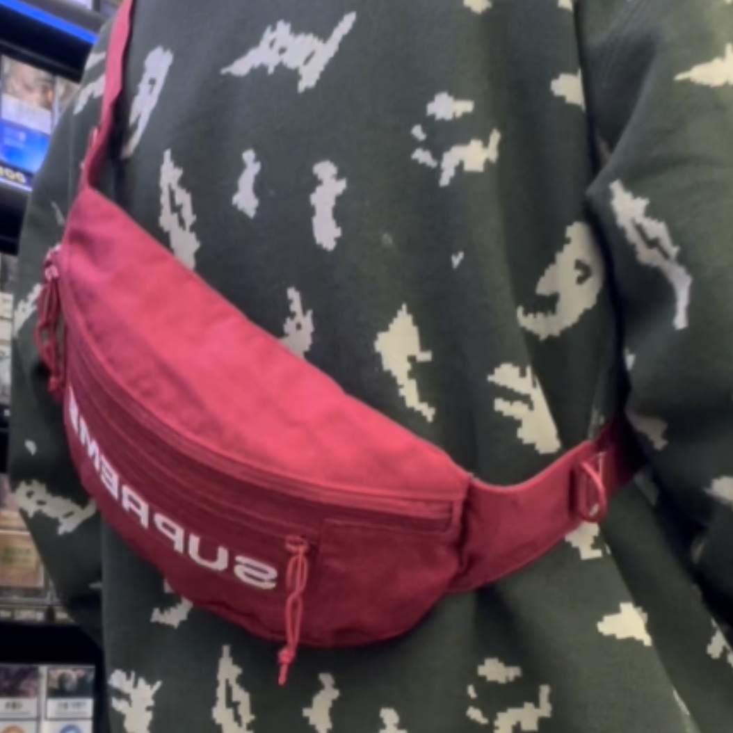Supreme Field Waist Bag Red - 23SS 착용 스타일 - 4
