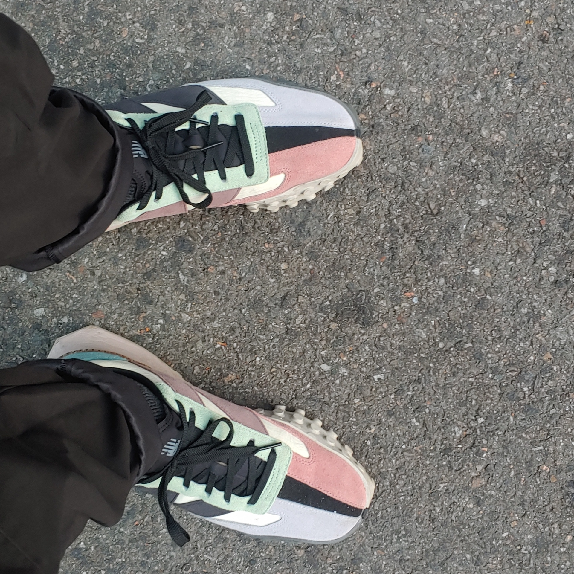 New Balance XC-72 Multi-Color 착용 스타일
