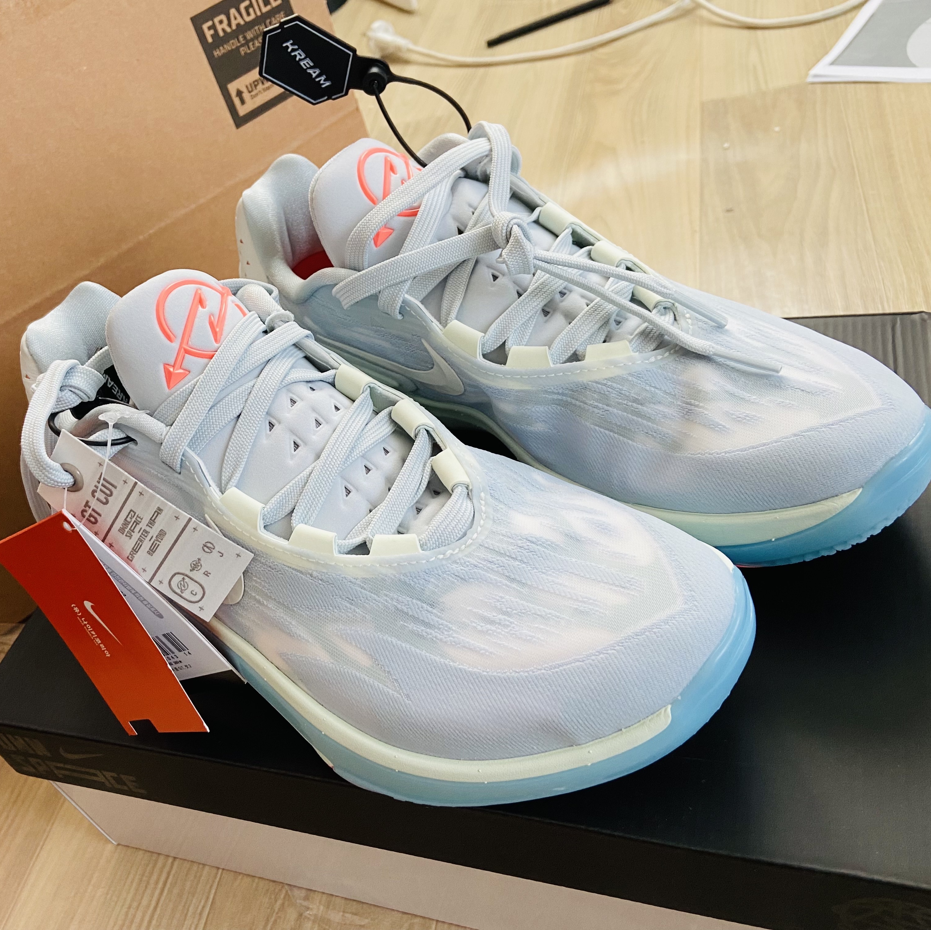 Nike Air Zoom GT Cut 2 Light Blue Aura Orange 착용 스타일