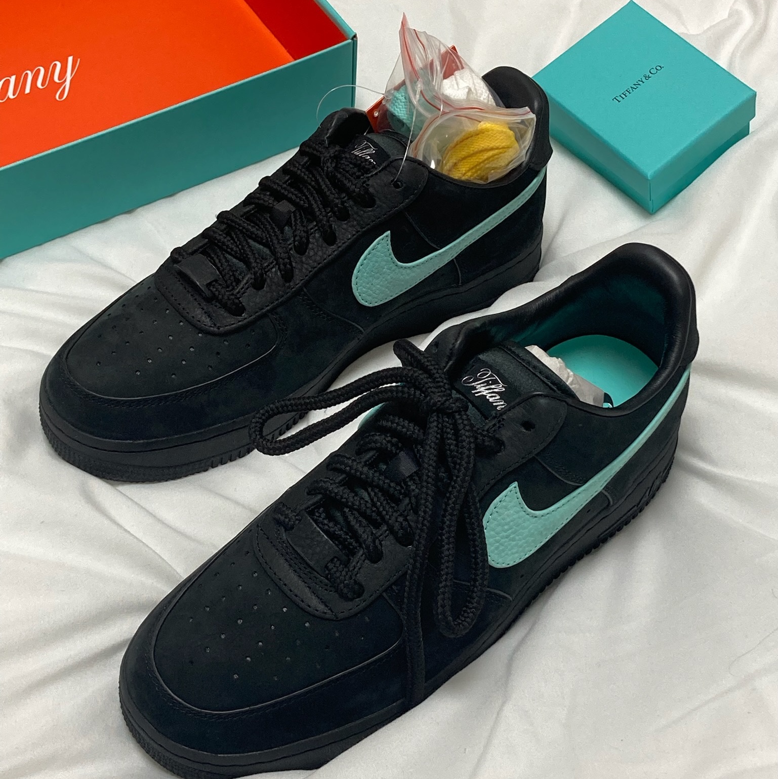 Nike x Tiffany & Co. Air Force 1 Low SP 1837 착용 스타일