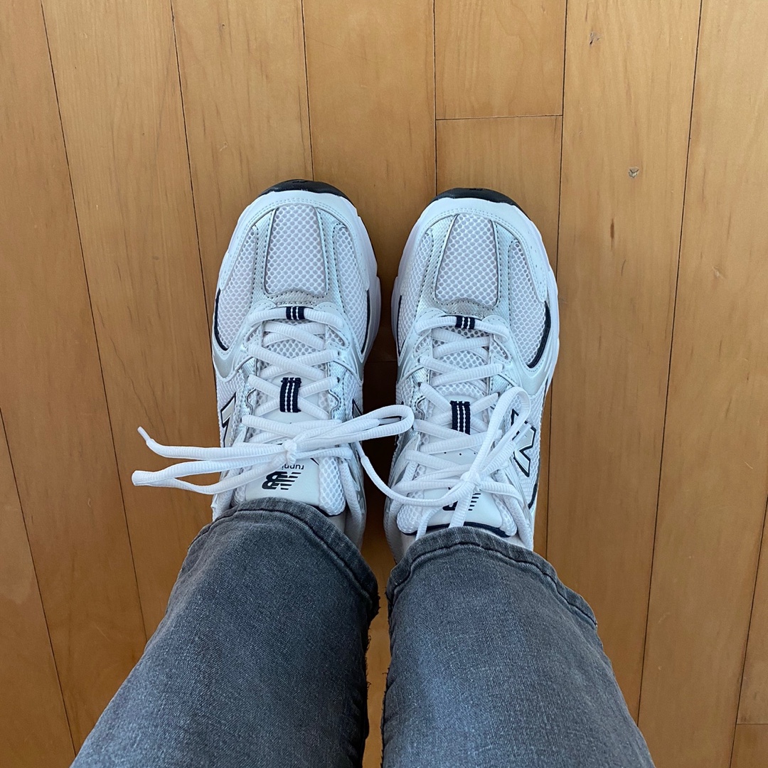 New Balance 530 White 착용 스타일
