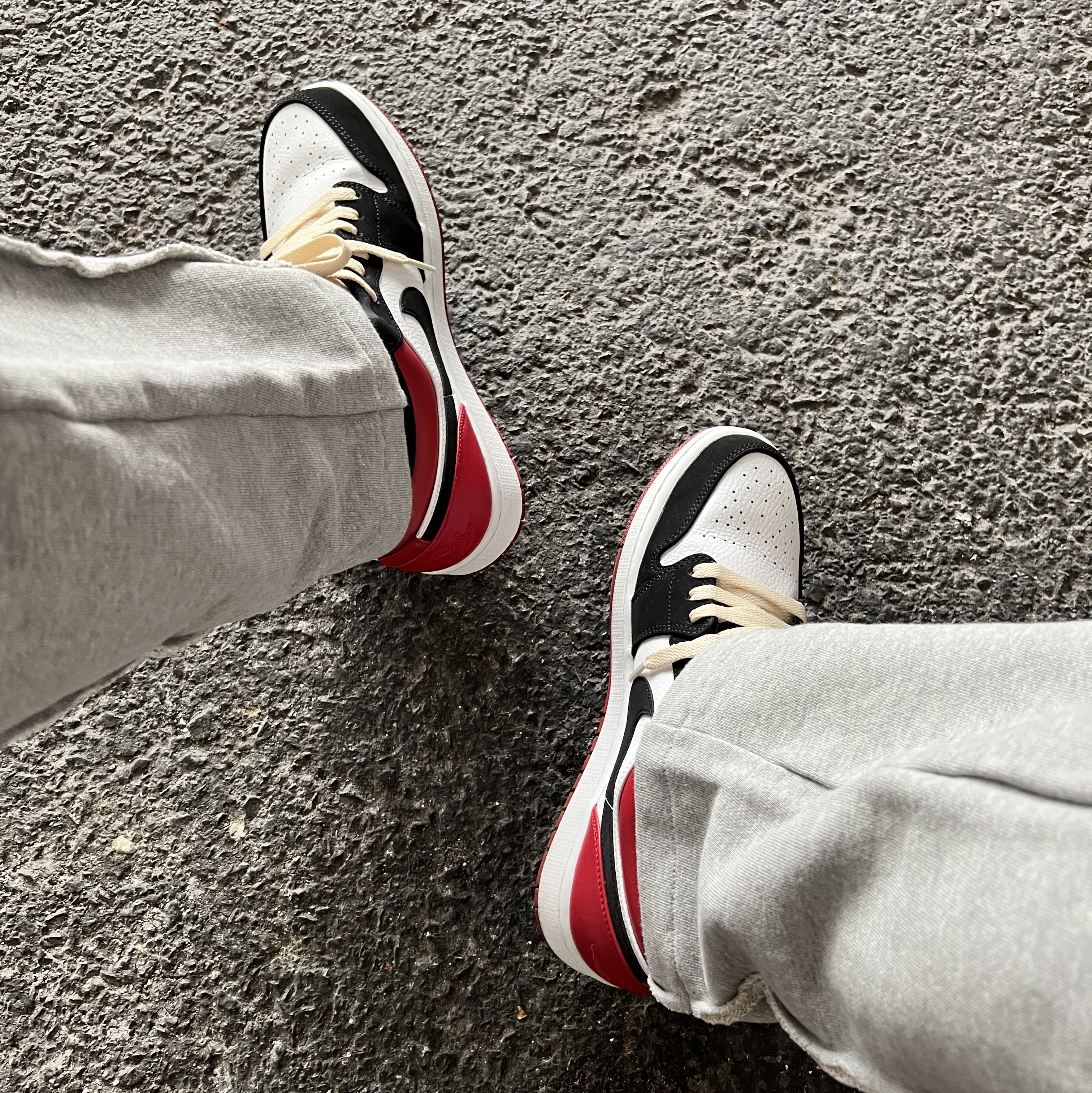 Jordan 1 Low Black Toe 착용 스타일 - 1