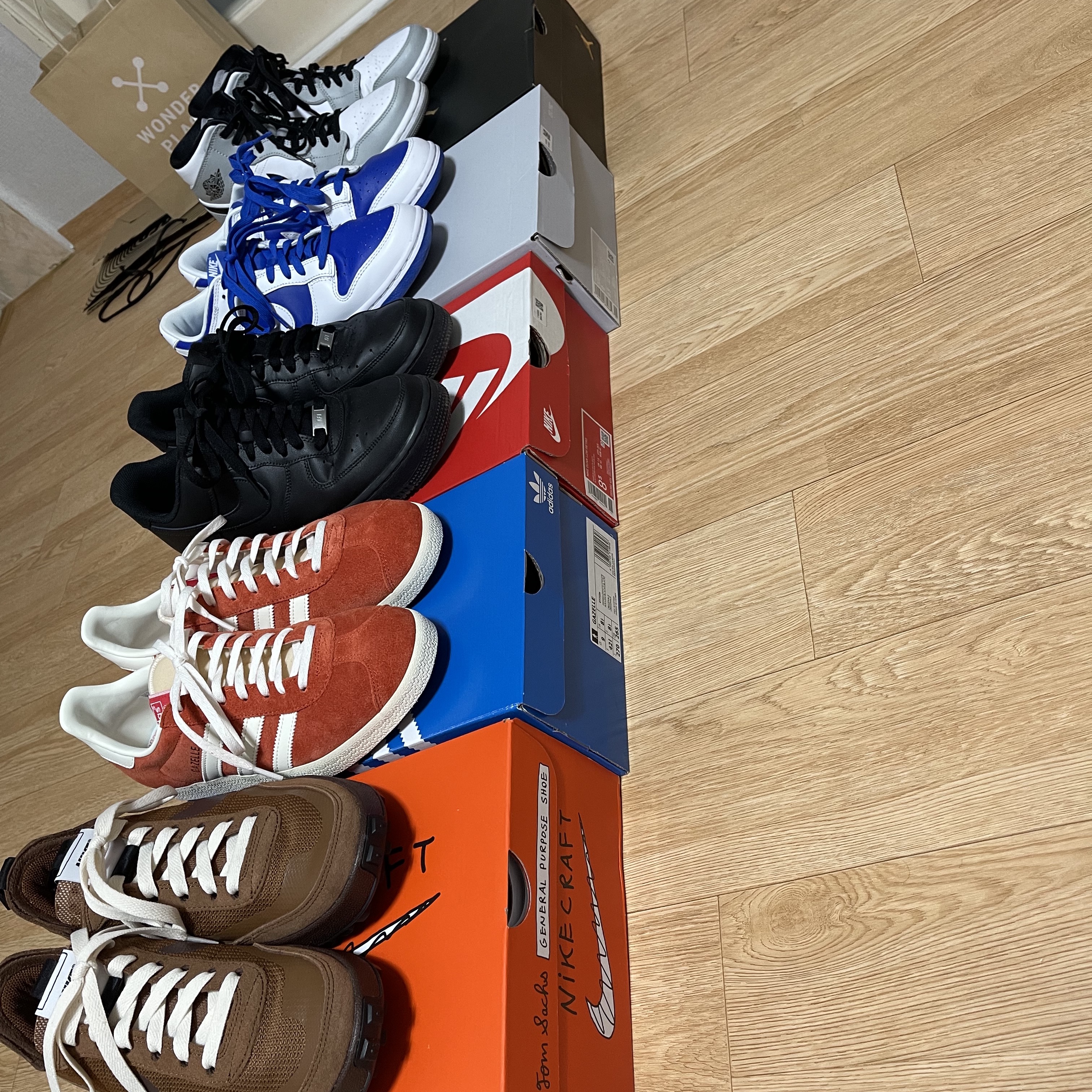 Nike x Tom Sachs General Purpose Shoe Brown, Nike Dunk Low Retro Racer Blue and White 착용 스타일